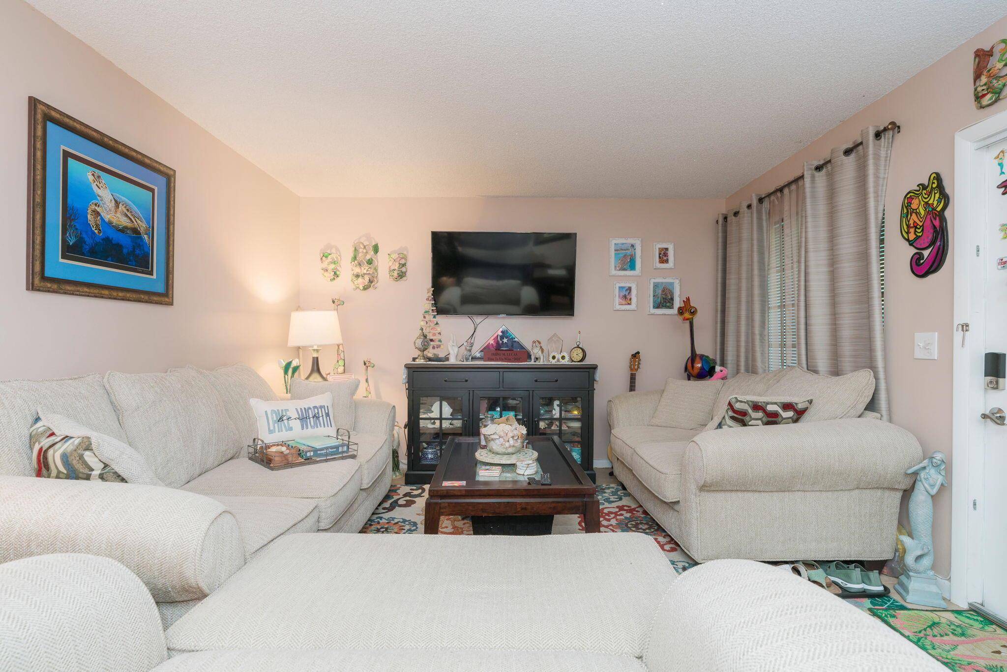 DOWNTOWNER CONDO - Residential