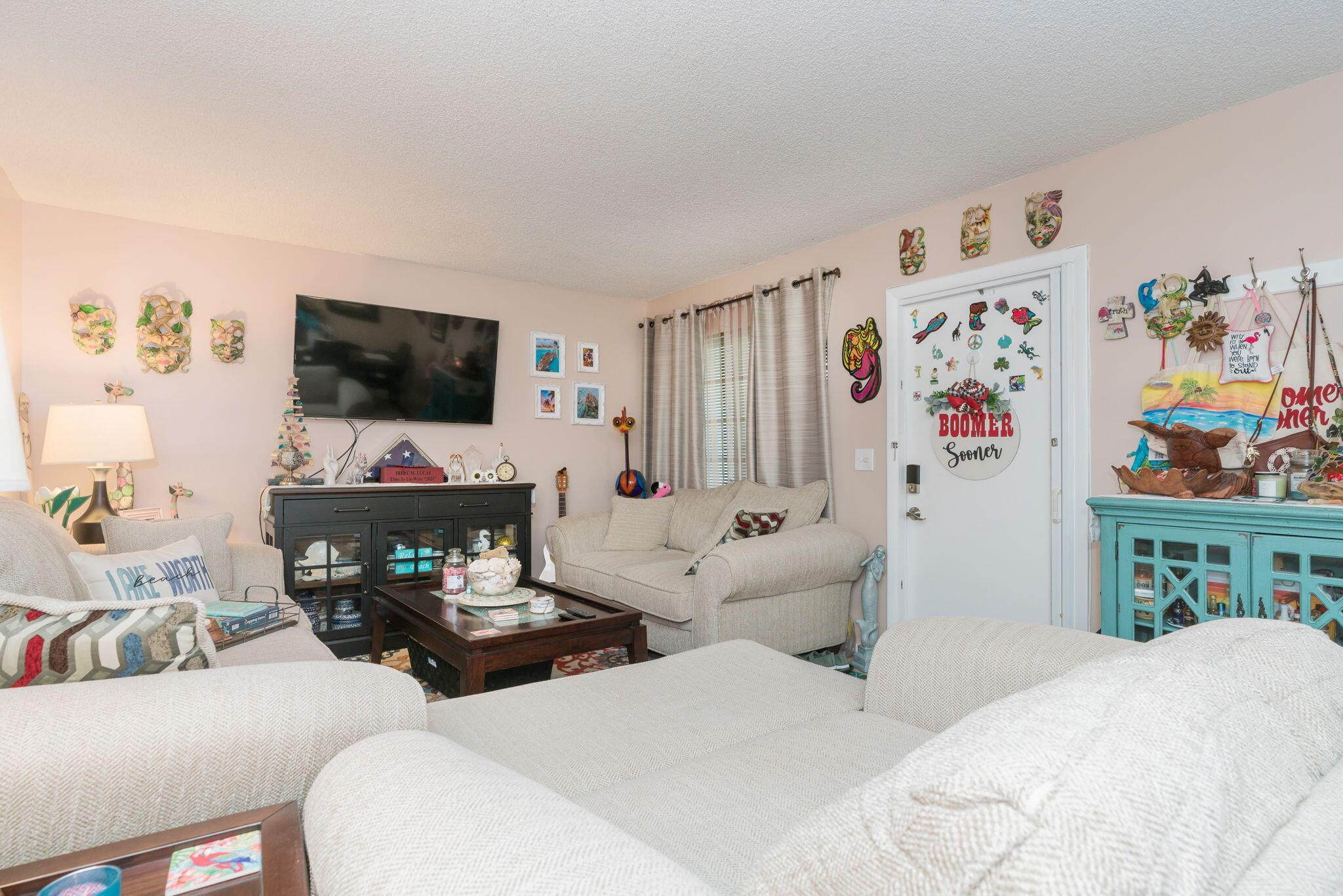DOWNTOWNER CONDO - Residential