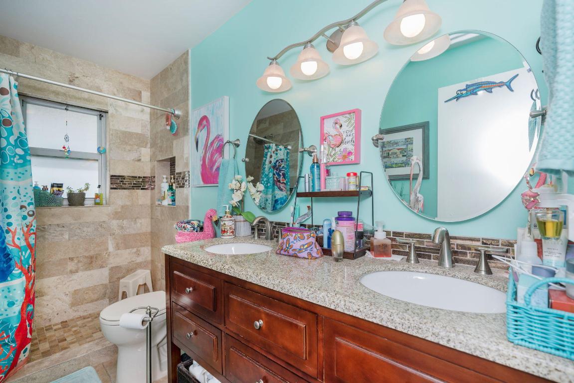 DOWNTOWNER CONDO - Residential