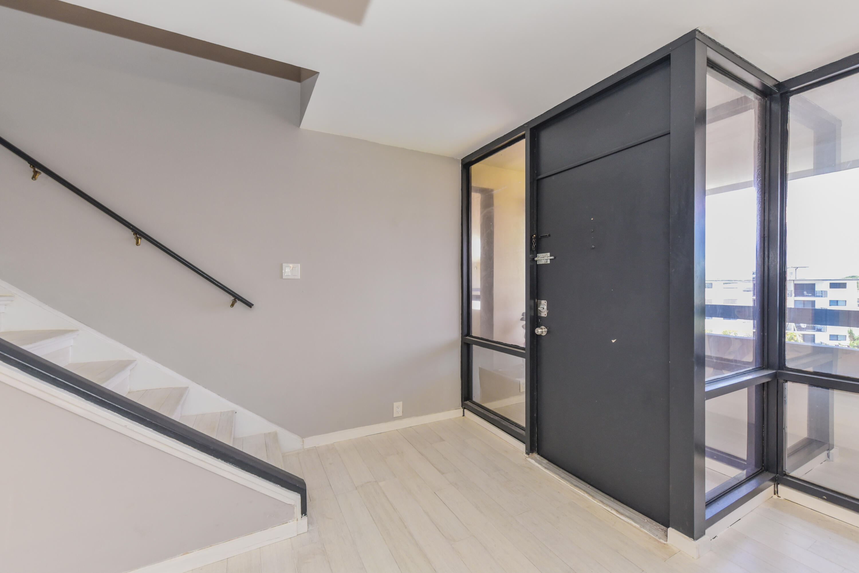 POINTE SOUTH CONDO - Residential