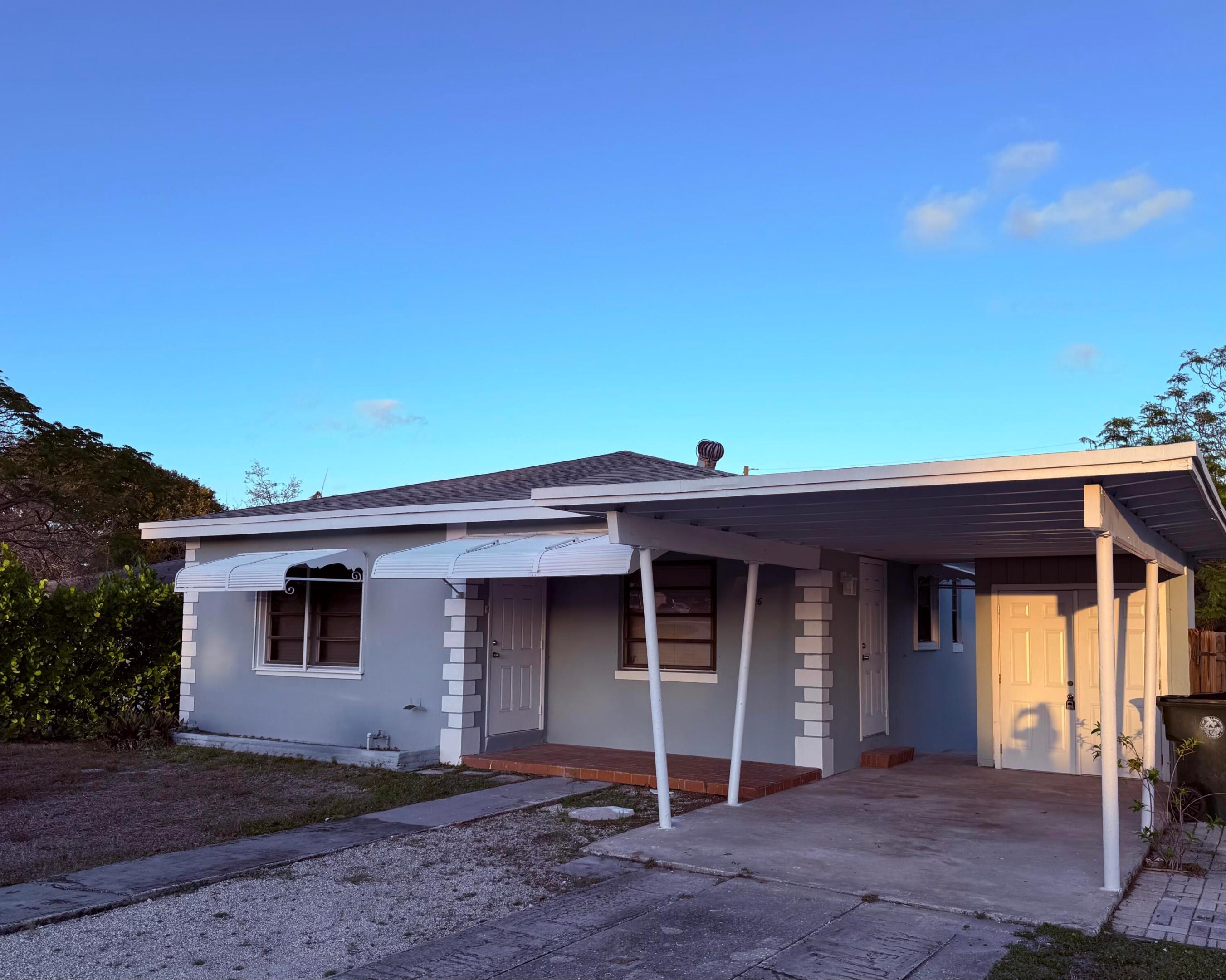 LAKE WORTH TOWN OF - Residential Lease