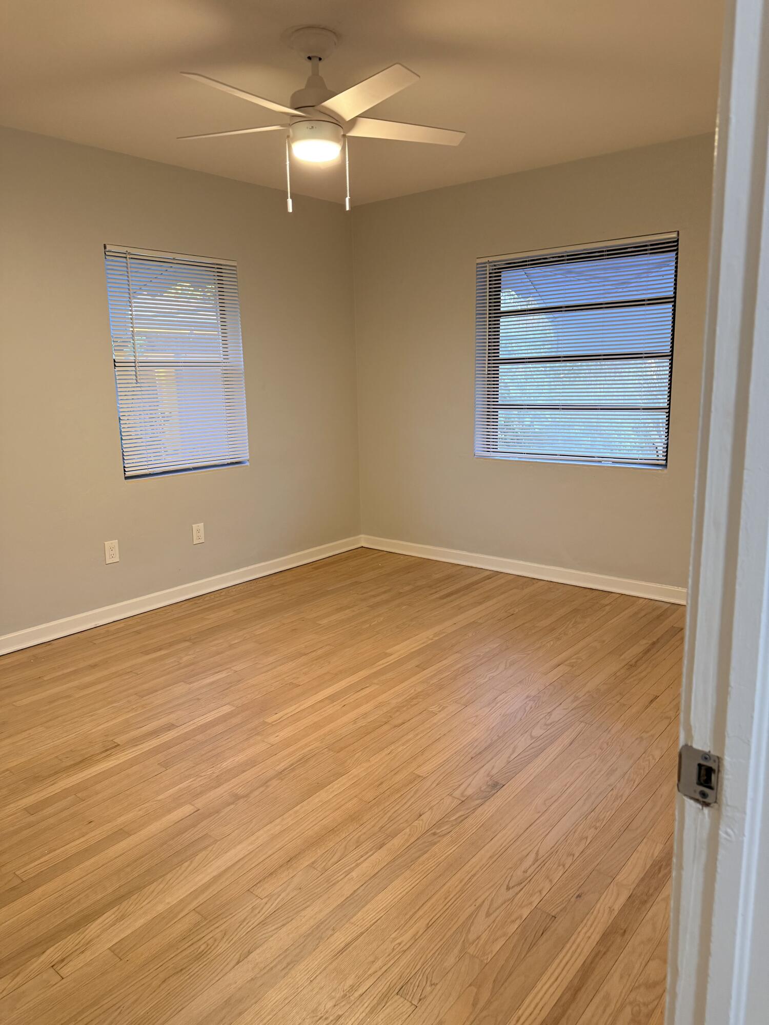 LAKE WORTH TOWN OF - Residential Lease