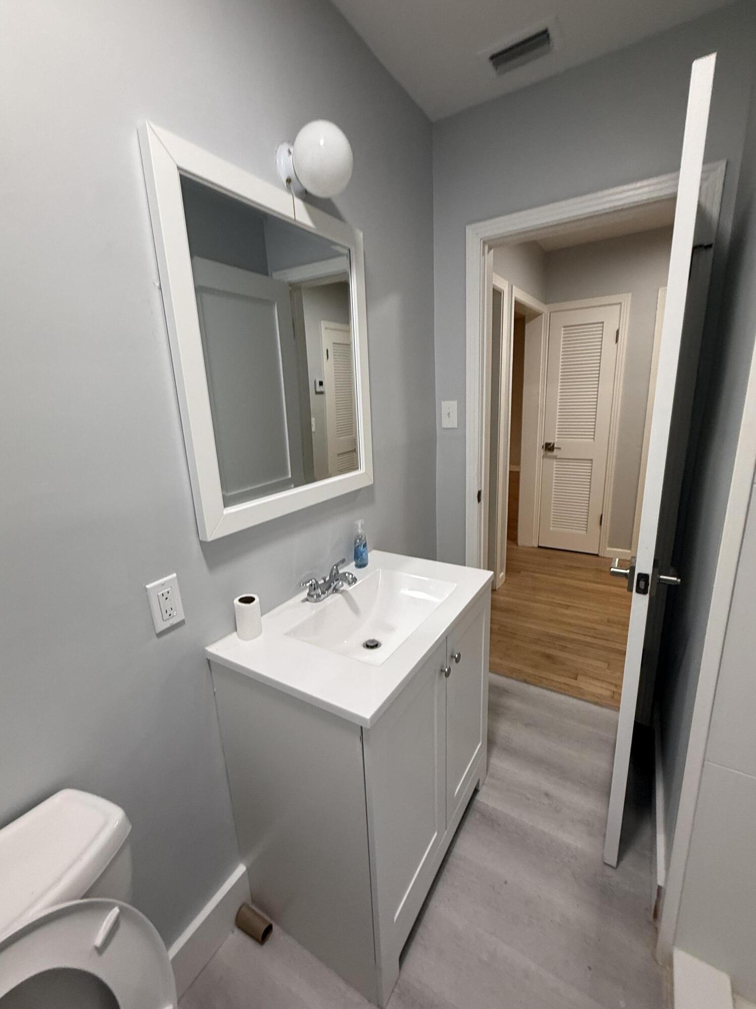 LAKE WORTH TOWN OF - Residential Lease