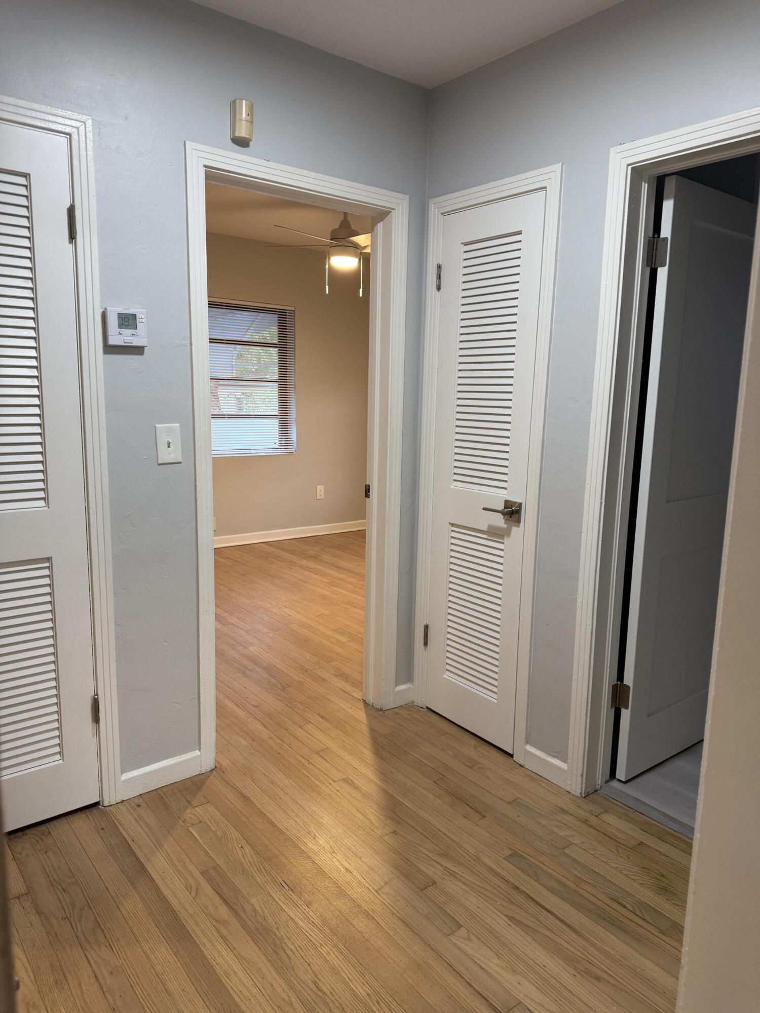 LAKE WORTH TOWN OF - Residential Lease