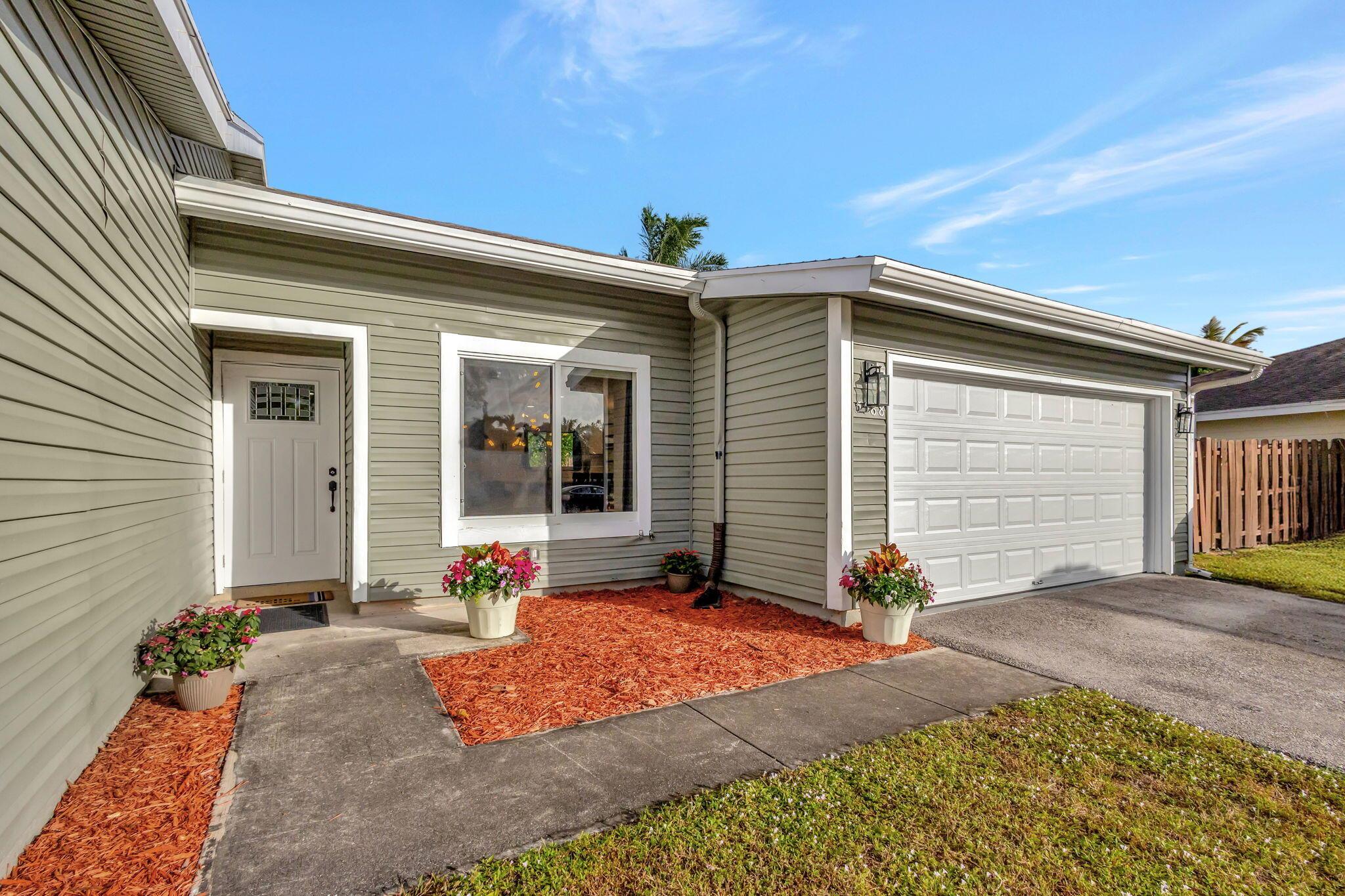 LEES CROSSING 1 - Residential