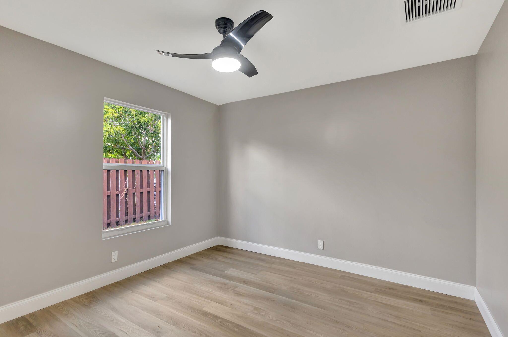 LEES CROSSING 1 - Residential