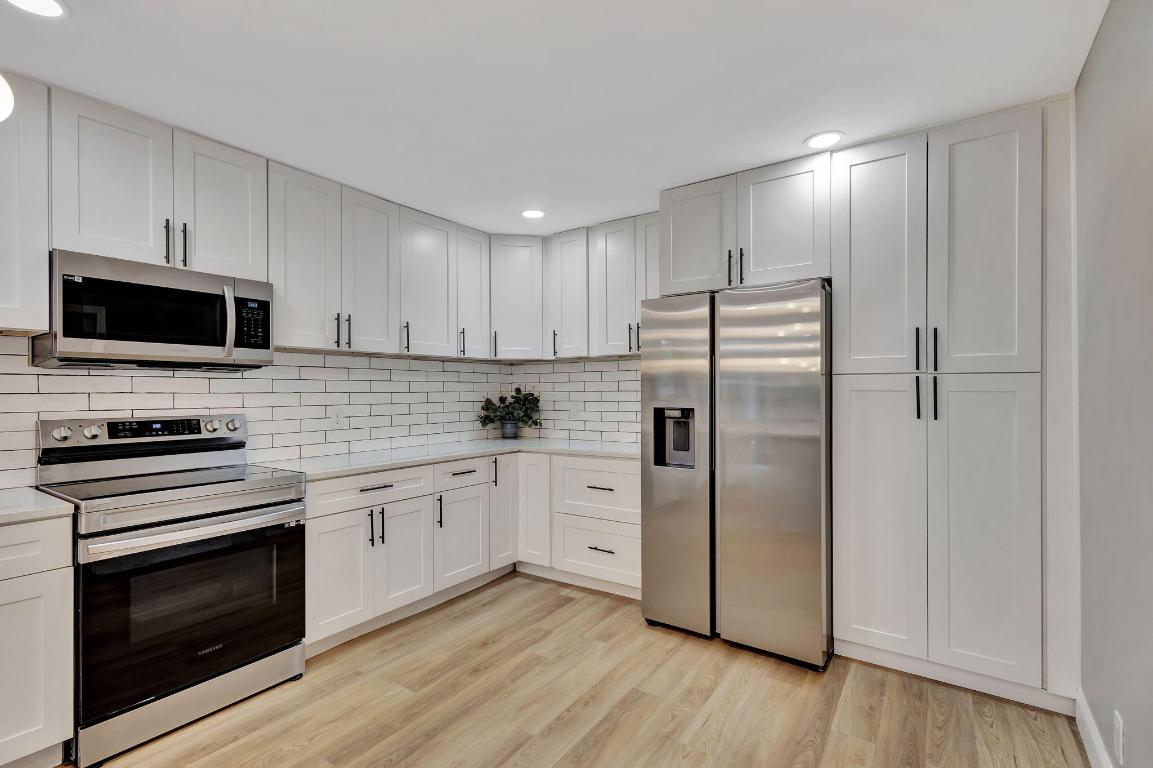 LEES CROSSING 1 - Residential