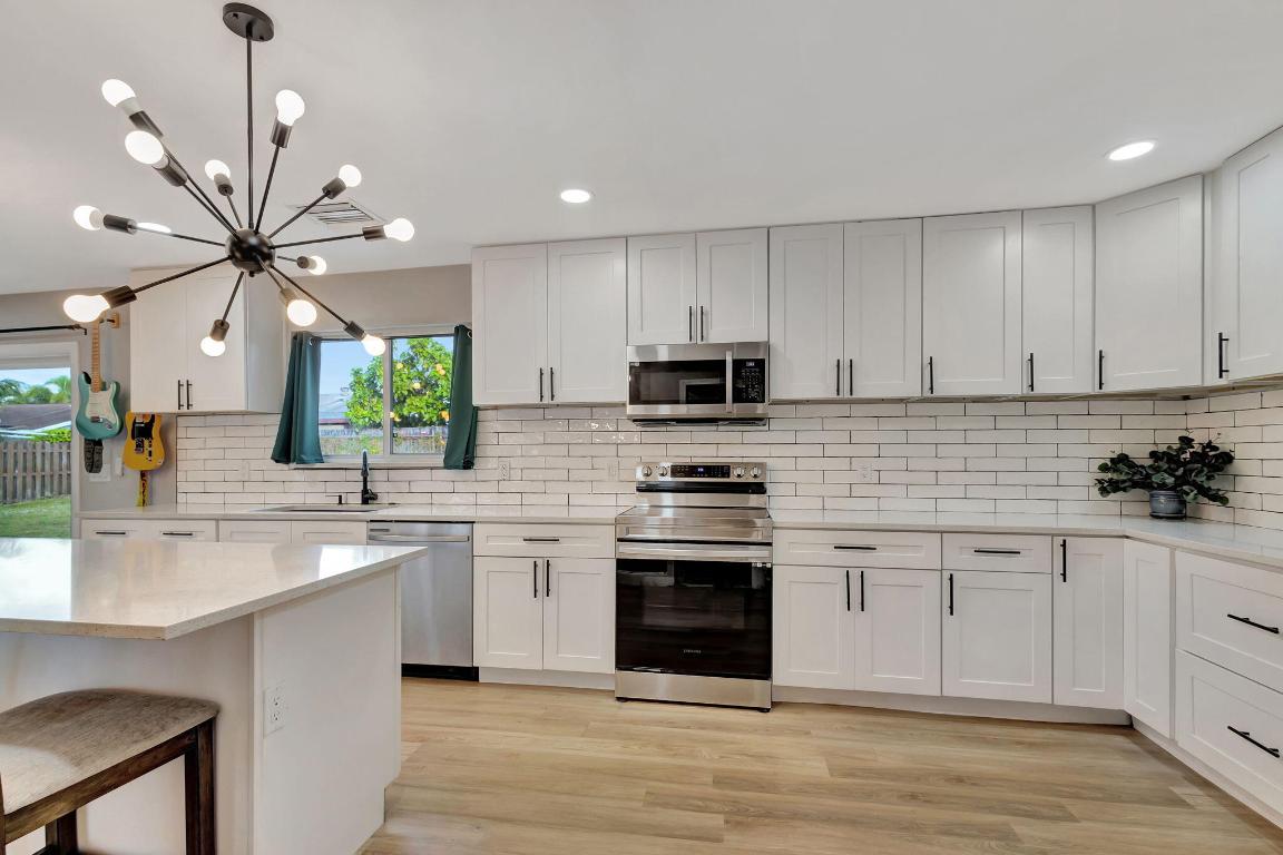 LEES CROSSING 1 - Residential