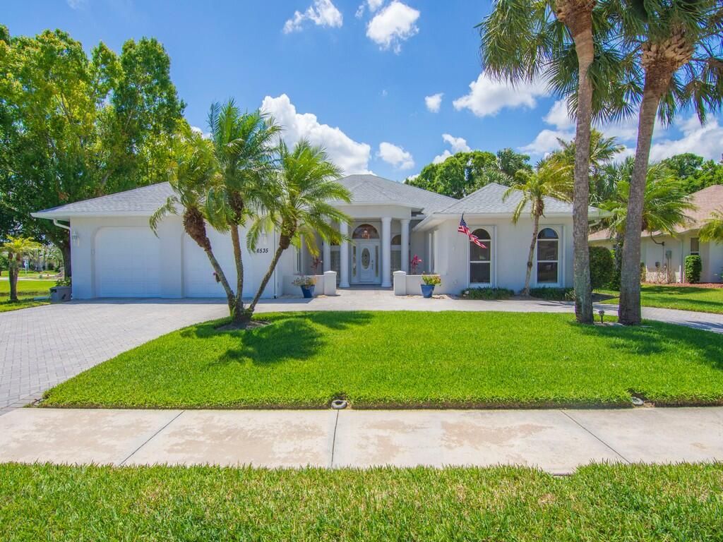 Photo of 6535 35th Place, Vero Beach, FL 32966 (MLS # B26017899)