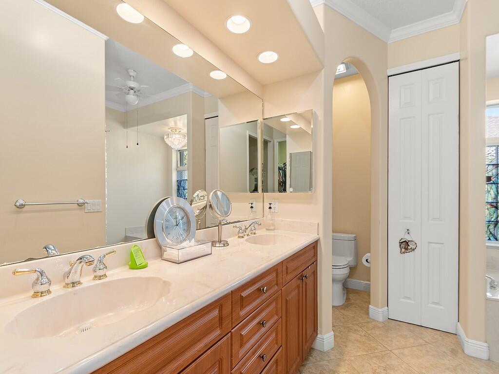 OAK CHASE SUBDIVISION PHASE II - Residential