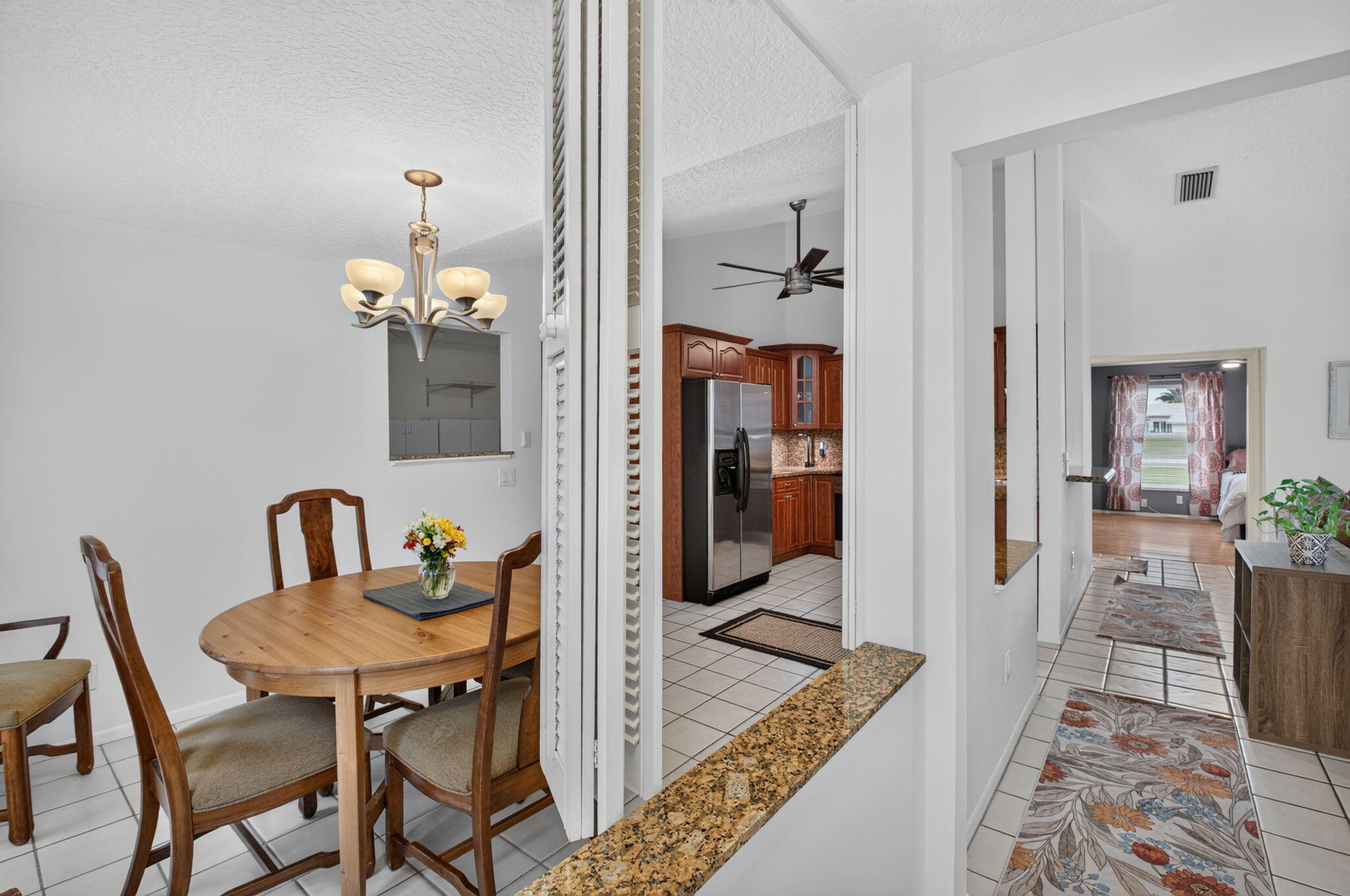 5504 COURTNEY Circle