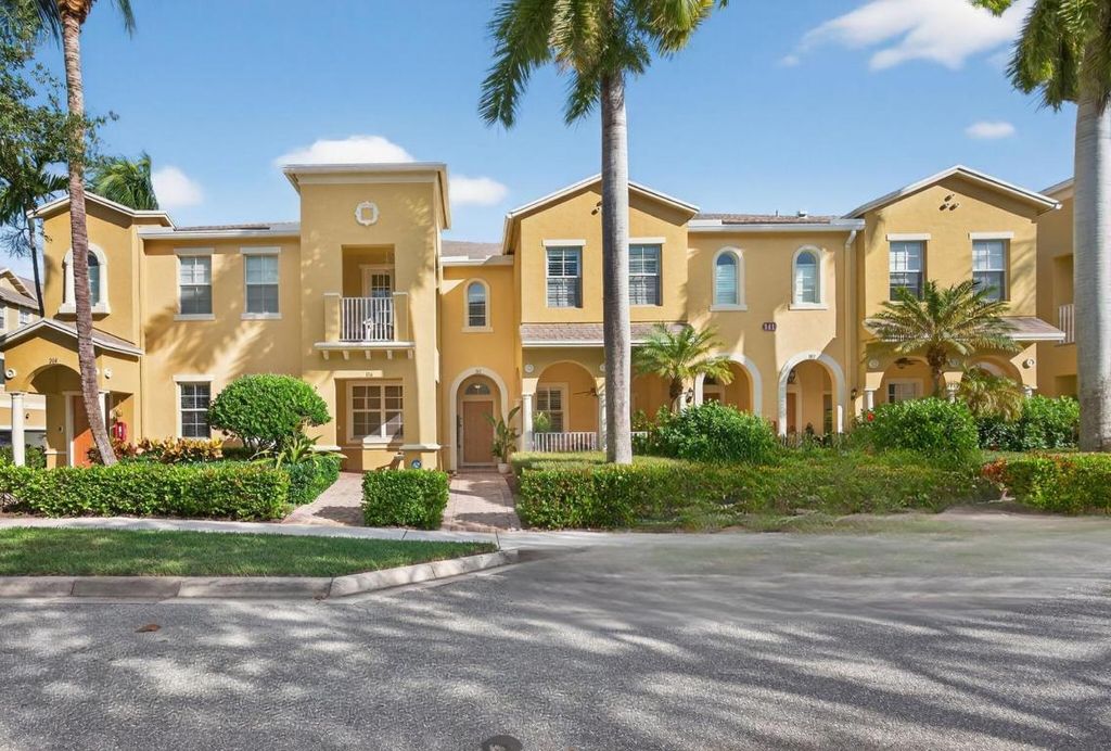 Photo of 141 Seagrape Drive #203, Jupiter, FL 33458 (MLS # R11136356)