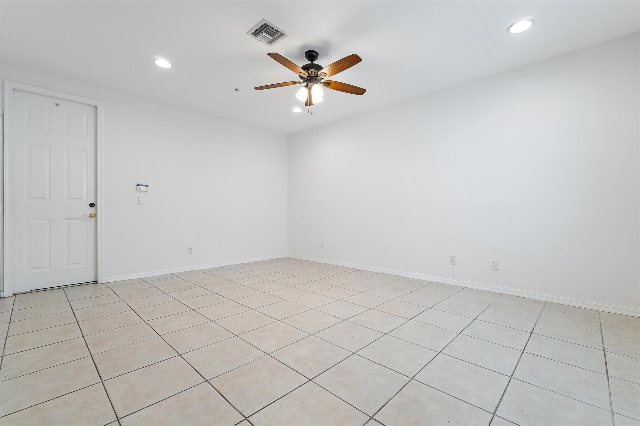 4329 Savannah Bay Place, Jupiter, FL, 33458/$489,000 4 4329 Savannah Bay Place