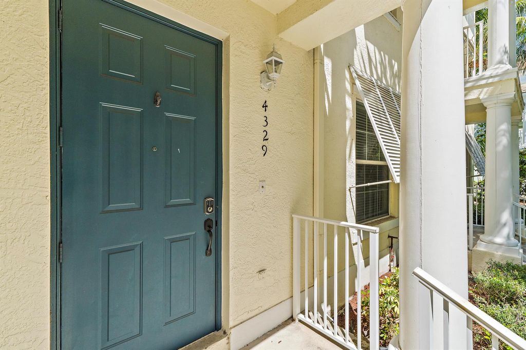 Photo of 4329 Savannah Bay Place, Jupiter, FL 33458 (MLS # R11106329)