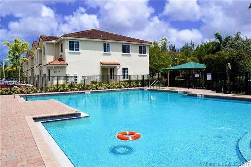 25% DOWN OR CASH BUYERS ONLY. FINALLY BACK ON MARKET HOUSE IS VACANT AND READY FOR A QUICK SALE PROPERTY WAS APPRAISED OVER ASKING PRICE AND IN EXCELLENT CONDITIONS. STUNNING TOWNHOME 3 BEDROOMS 2.5 BATHROOMS, SEPARATE LIVING & DINING AREA. GORGEOUS SPACIOUS FAMILY ROOM WITH AN OPEN KITCHEN. LARGE BEAUTIFUL MASTER BEDROOM AND MASTER BATHROOM. 1 CAR GARAGE AND 2 MORE PARKING SPOTS. MINUTES TO MIRAMAR, PEMBROKE PINES, AND HIGHWAYS. LOW ASSOCIATION FEE! INVESTORS CAN BE RENTES FOR $1800/$1900 mon.