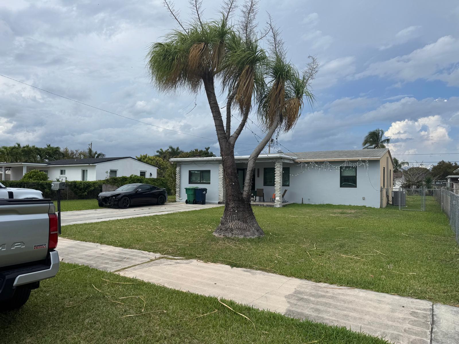 1561 NE 14th Street