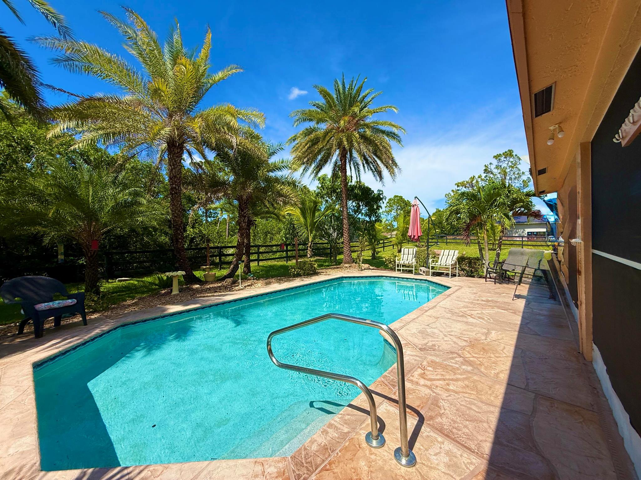 14765 Northlake Boulevard, The Acreage, FL, 33412/$699,999 1 14765 Northlake Boulevard
