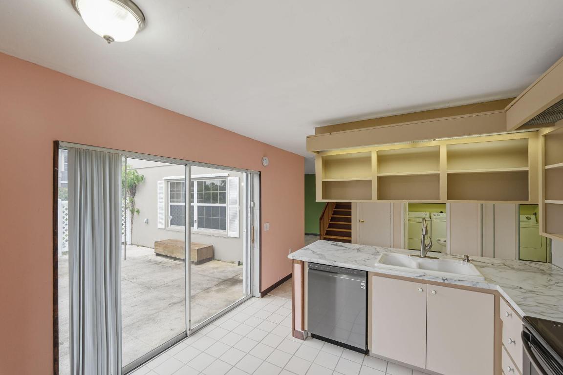 STAMFORD AT SUNSET TRACE (AKA MARTIN DOWNS PLAT 36 - Residential