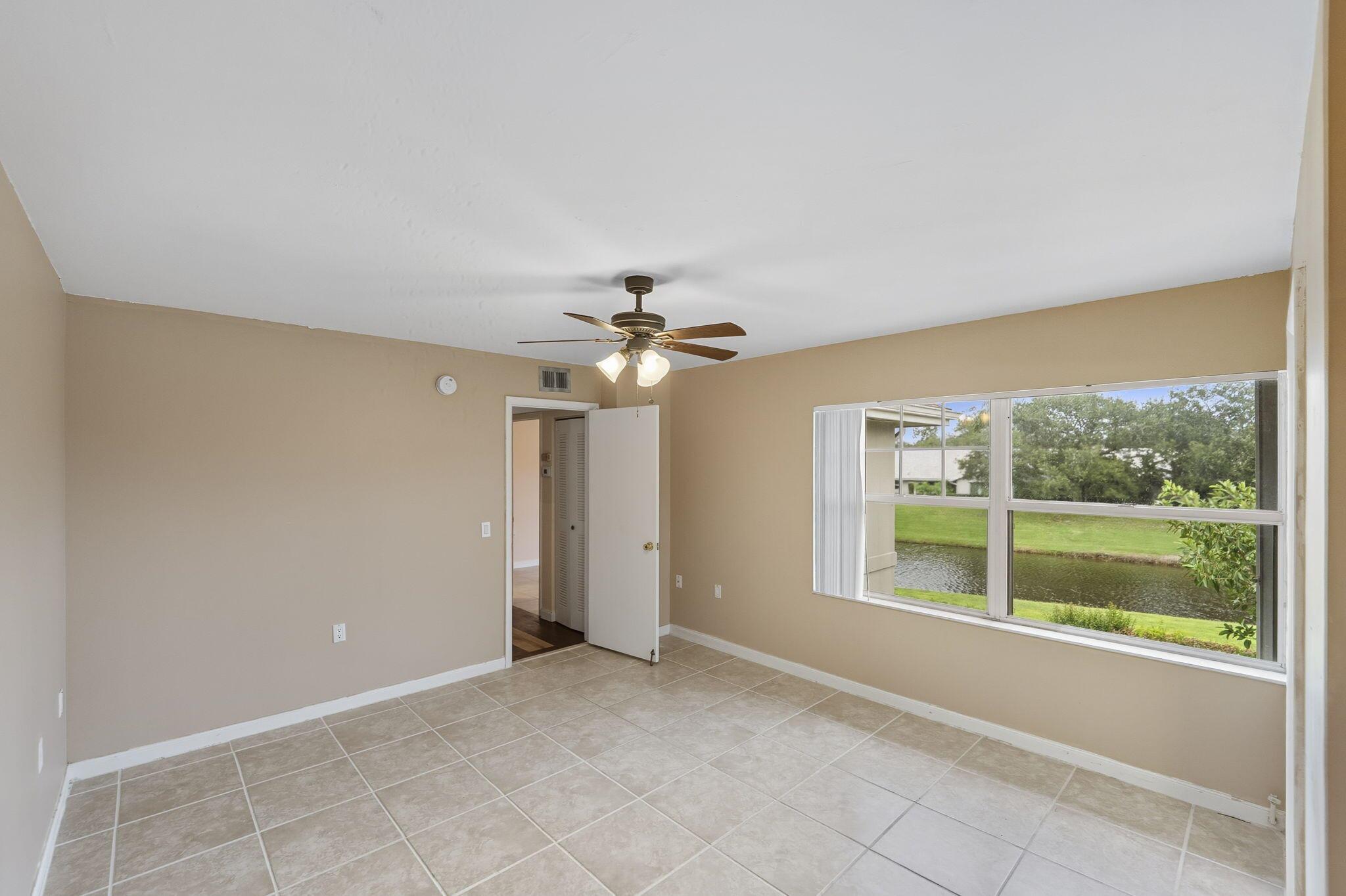 STAMFORD AT SUNSET TRACE - Residential
