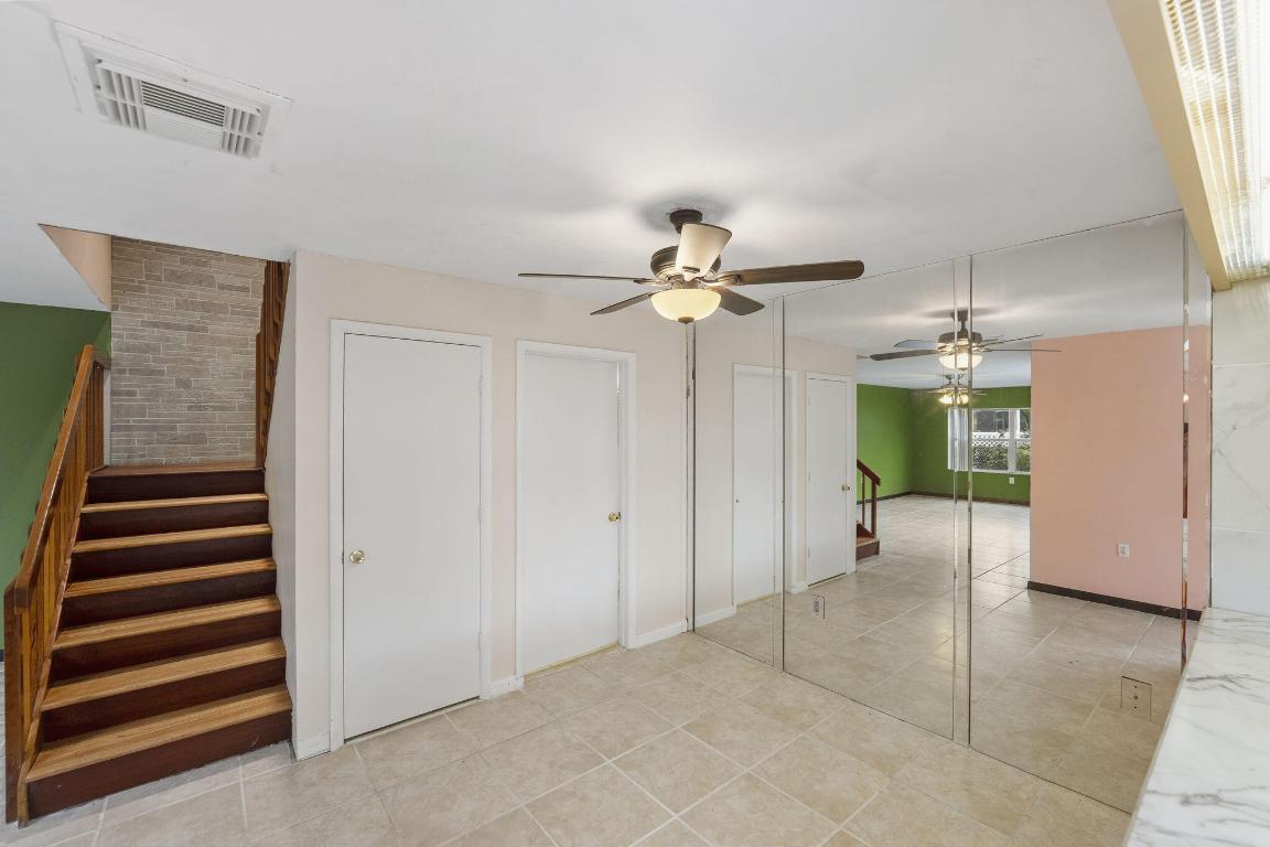 STAMFORD AT SUNSET TRACE (AKA MARTIN DOWNS PLAT 36 - Residential