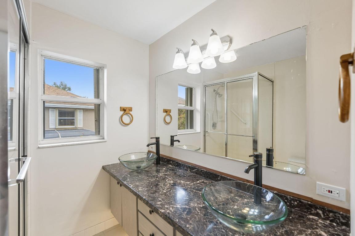 STAMFORD AT SUNSET TRACE (AKA MARTIN DOWNS PLAT 36 - Residential