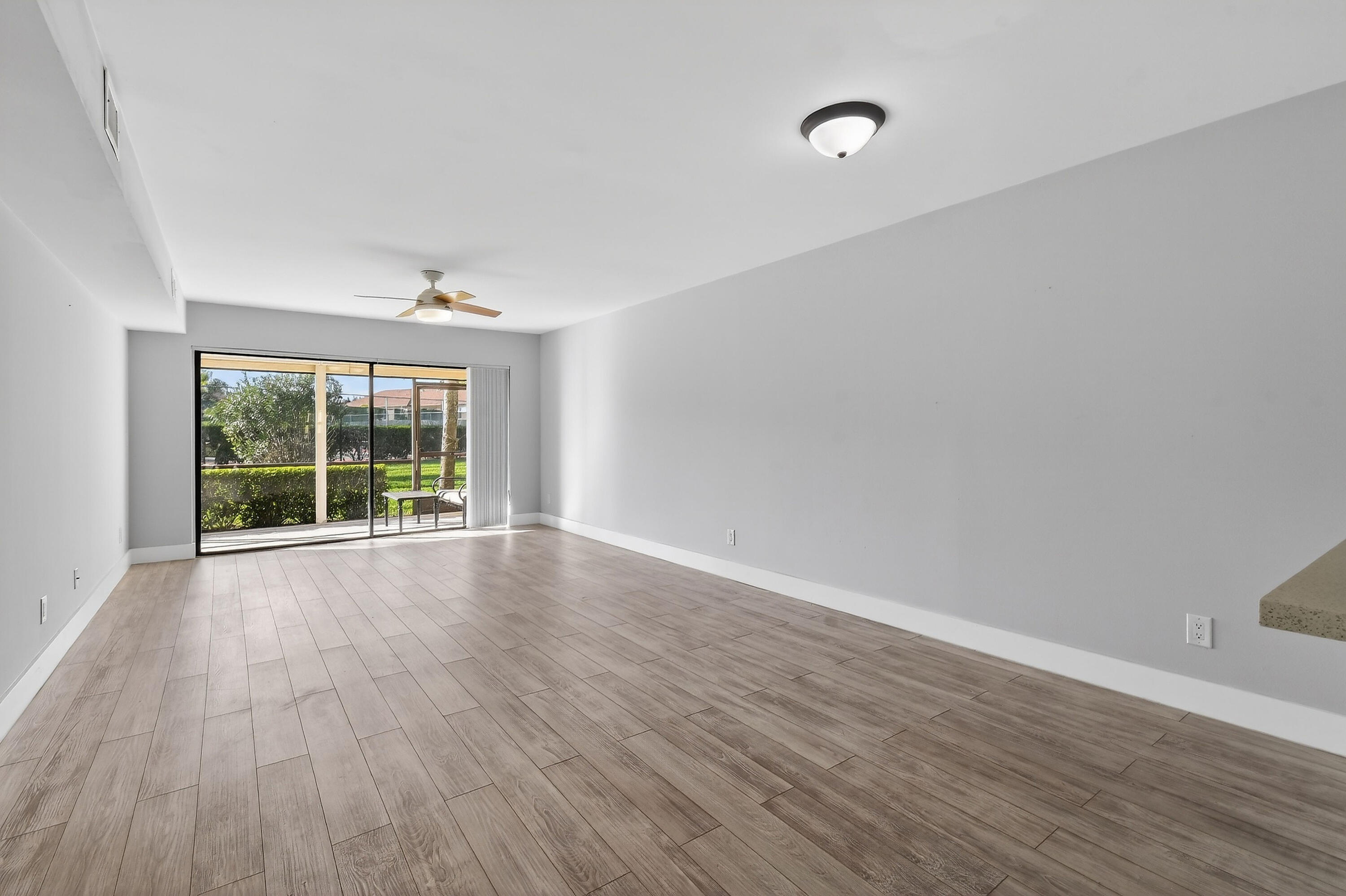 PINE CREST CONDO - Residential