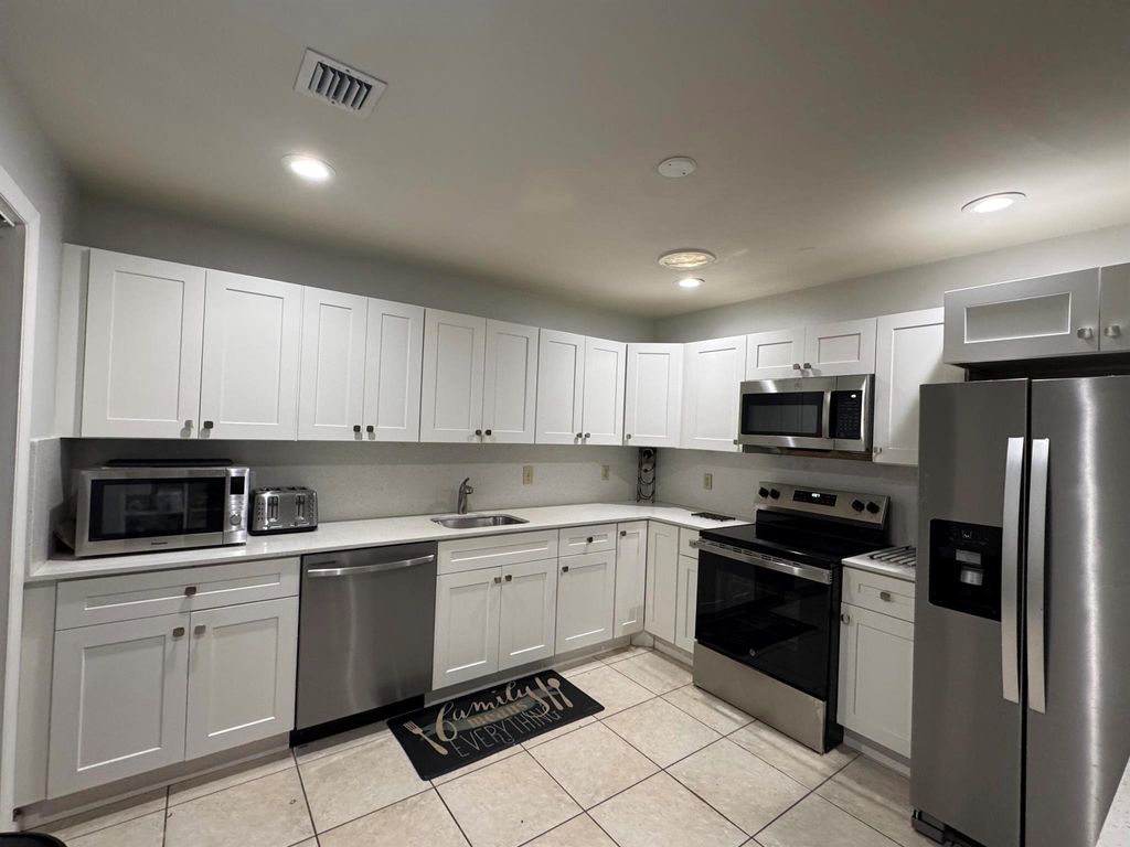 Photo of 8016 Ambach Way #18d, Hypoluxo, FL 33462 (MLS # R11078332)