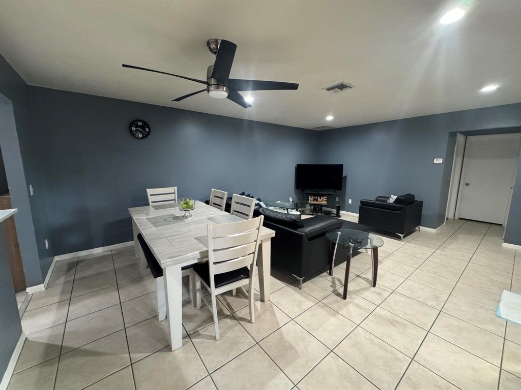 Photo of 8016 Ambach Way #18d, Hypoluxo, FL 33462 (MLS # R11078332)