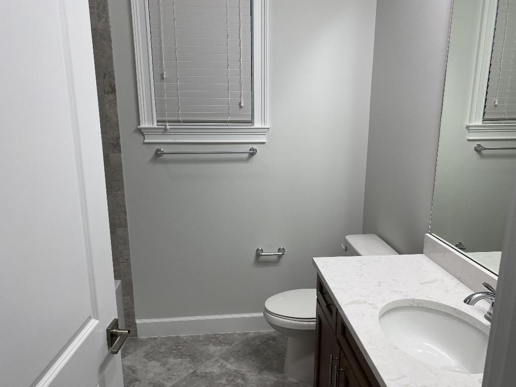 ESTATES OF WESTLAKE - Residential Lease