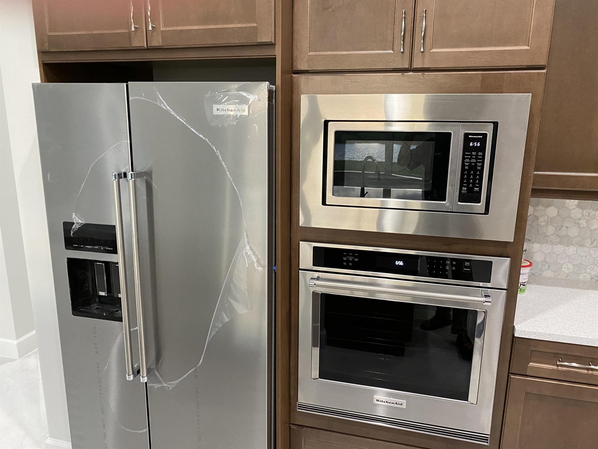 ESTATES OF WESTLAKE - Residential Lease