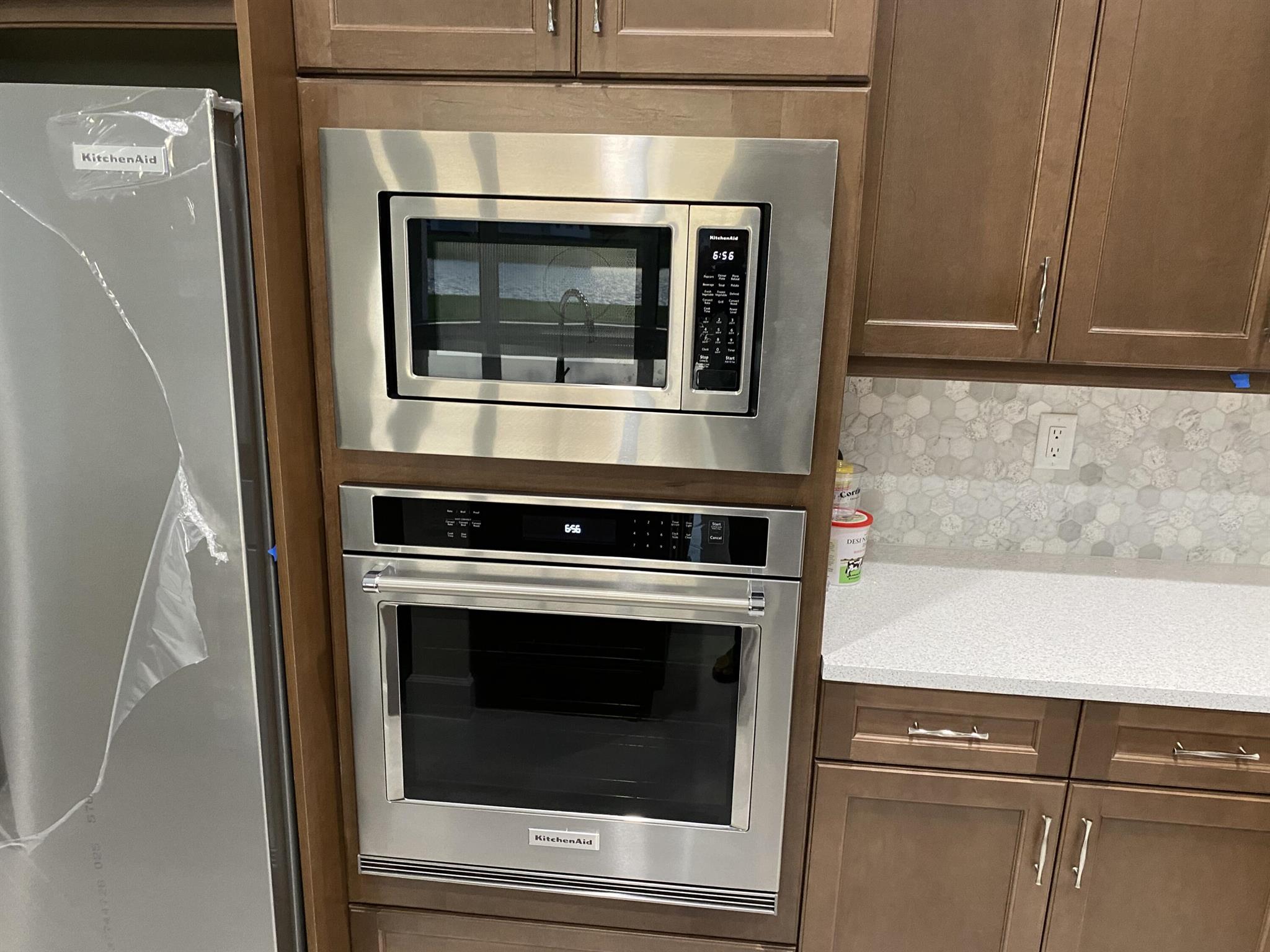 ESTATES OF WESTLAKE - Residential Lease