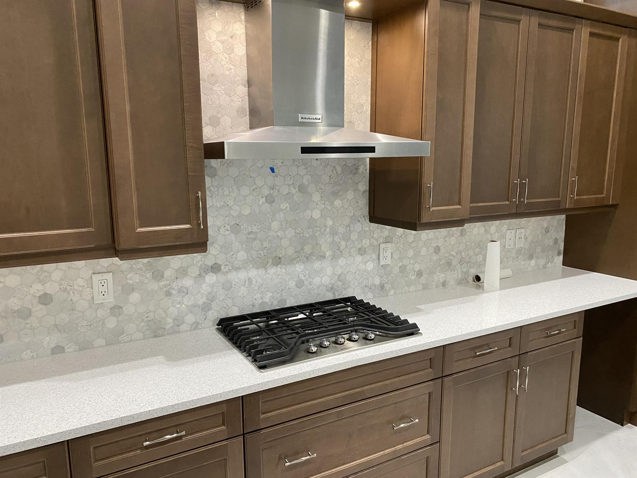 ESTATES OF WESTLAKE - Residential Lease