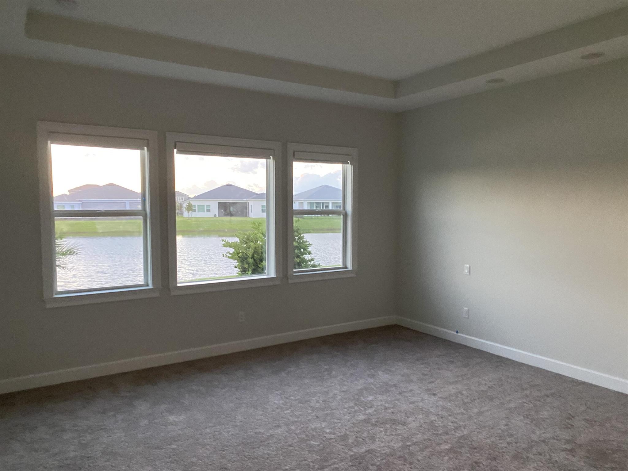 ESTATES OF WESTLAKE - Residential Lease