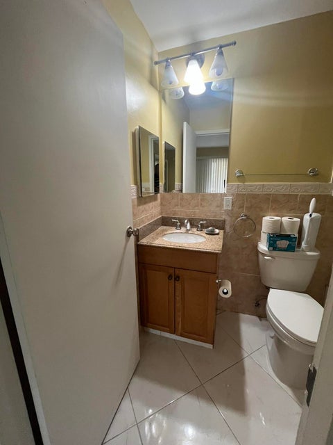 Tiny photo for 278 SEVILLE L, Delray Beach, FL 33446 (MLS # B26089121)