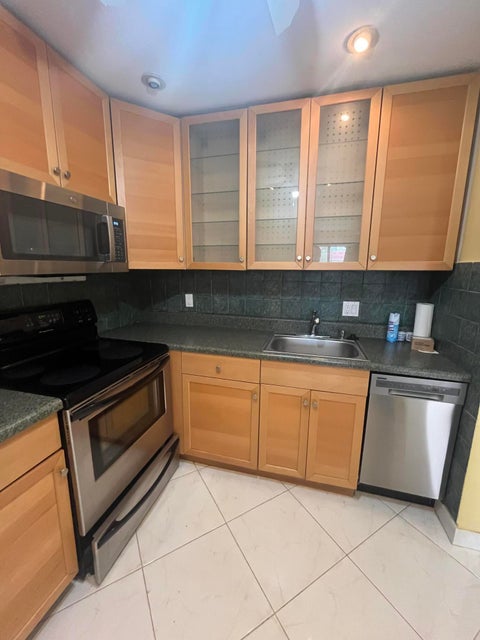 Tiny photo for 278 SEVILLE L, Delray Beach, FL 33446 (MLS # B26089121)