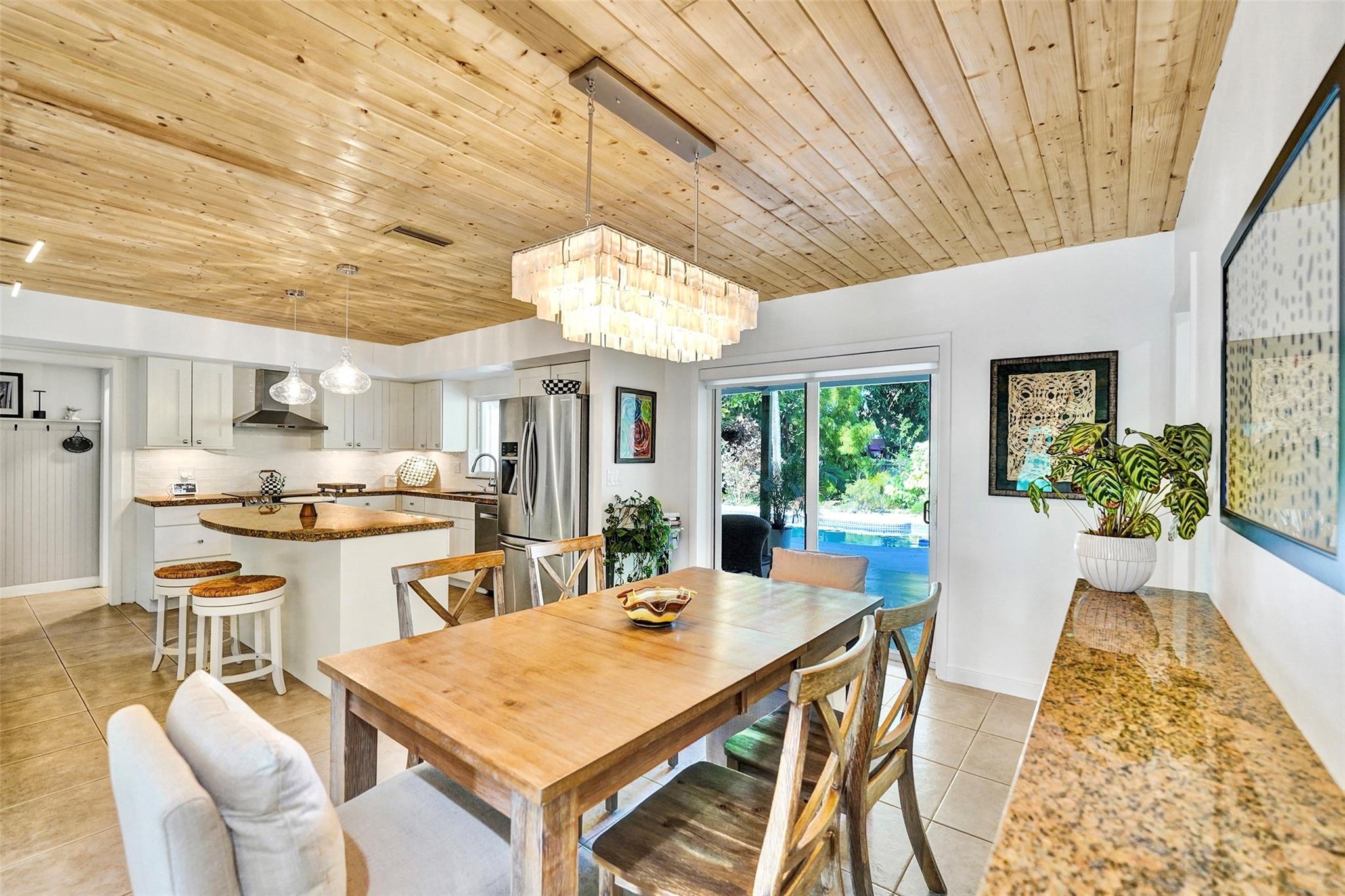 Hollywood Hills 6-22 B - Residential