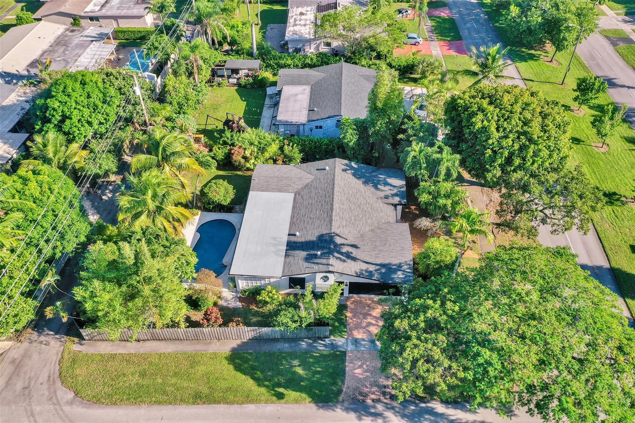 Hollywood Hills 6-22 B - Residential