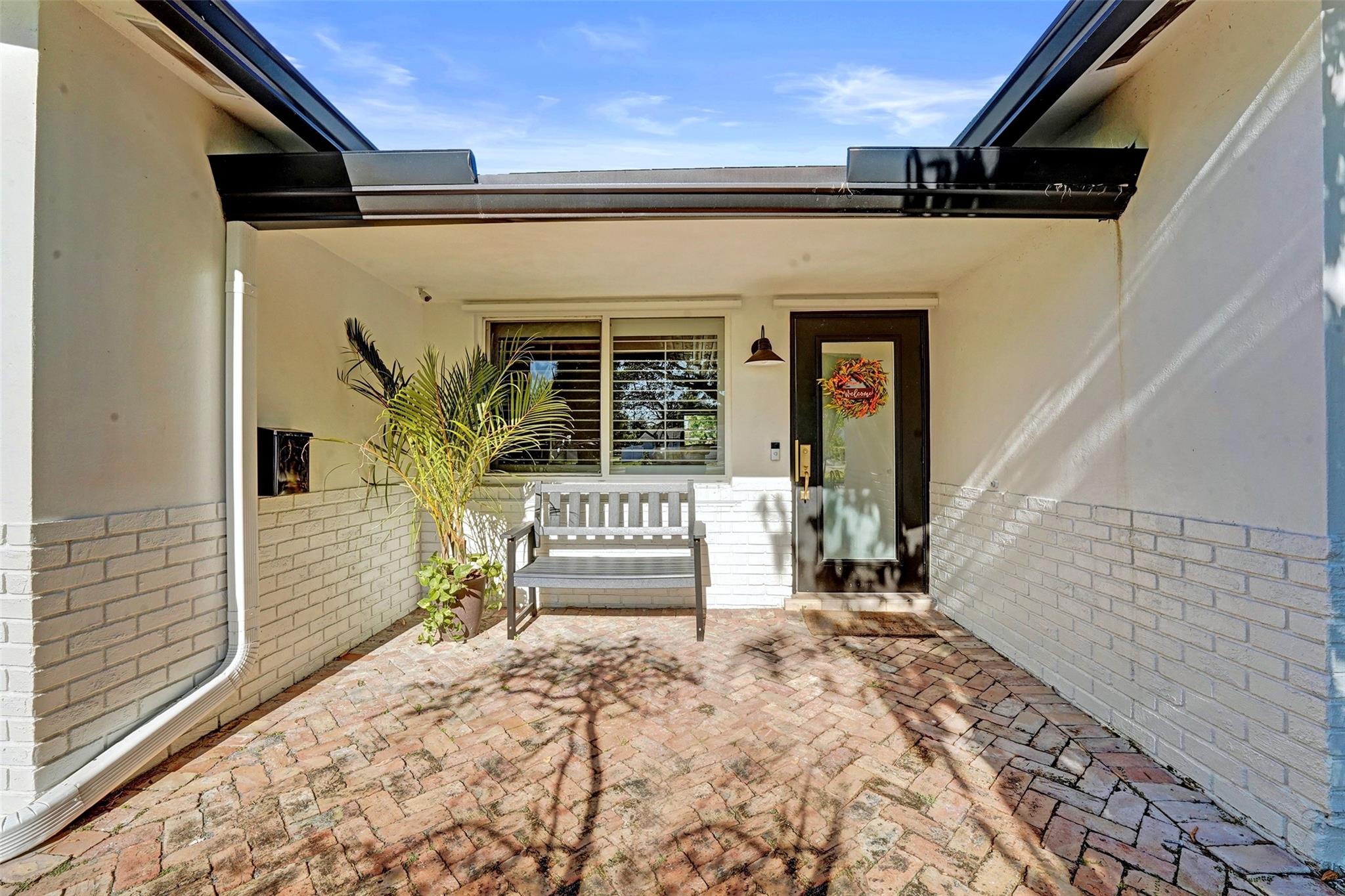 Hollywood Hills 6-22 B - Residential