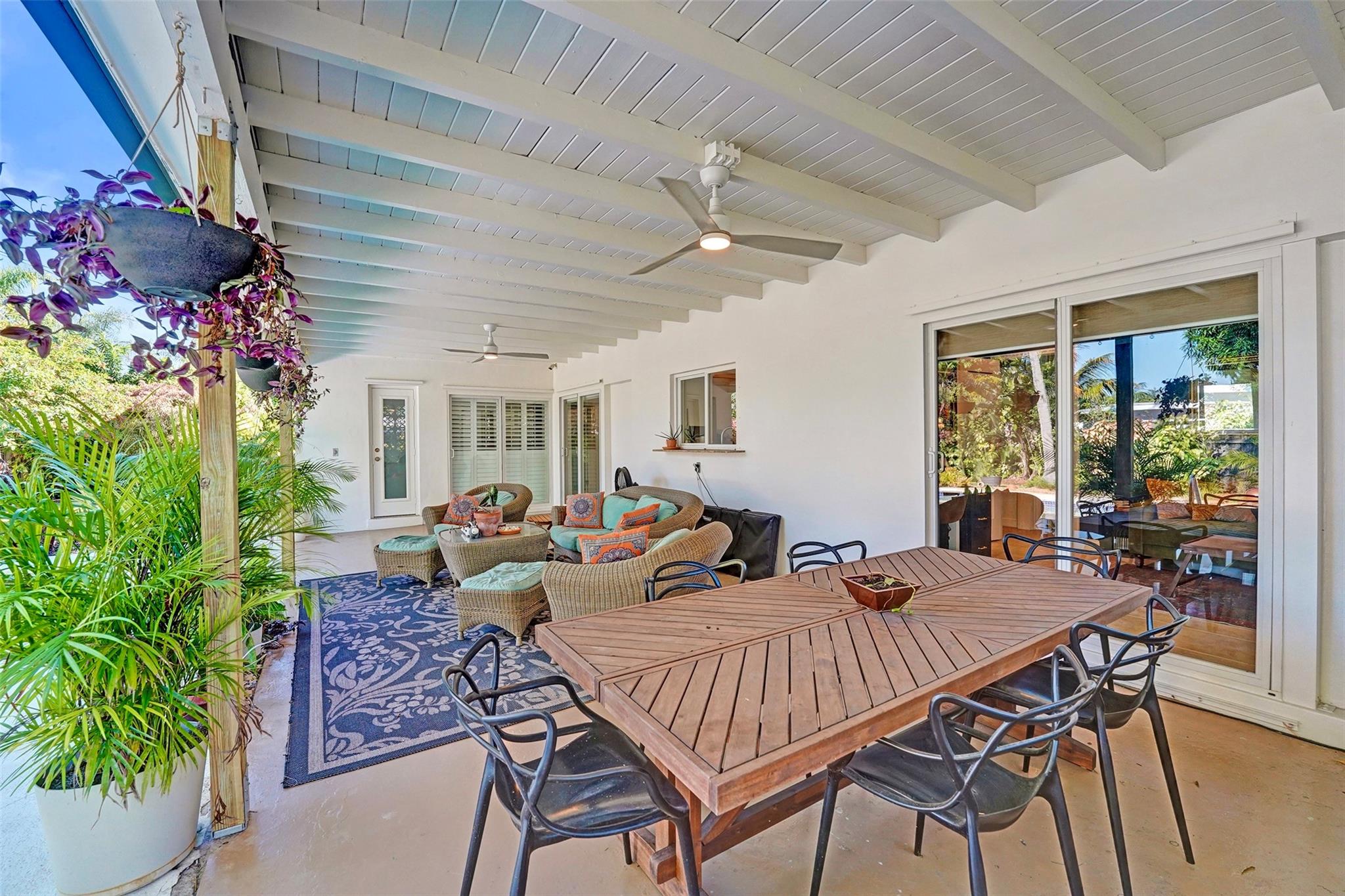 Hollywood Hills 6-22 B - Residential