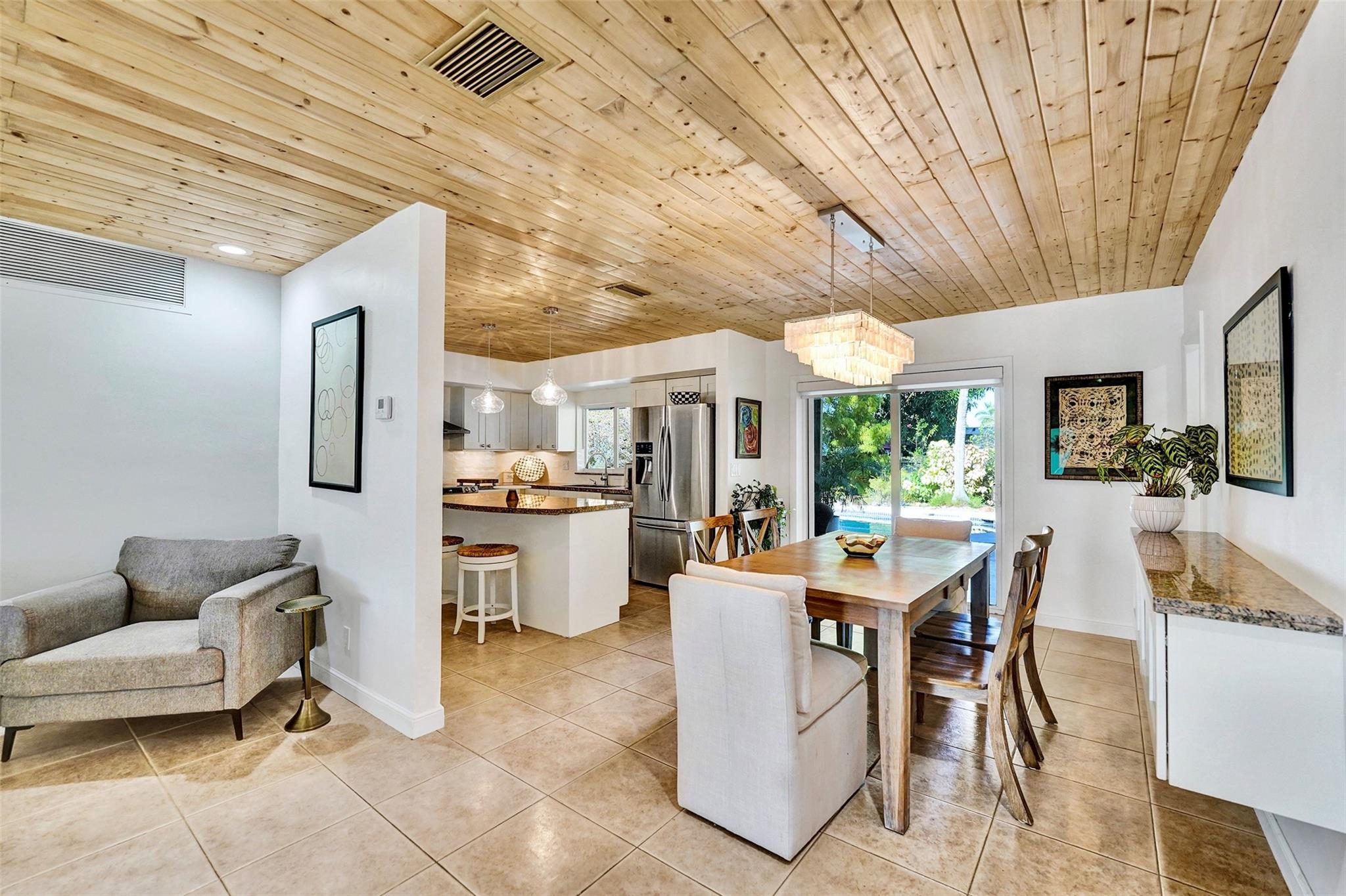 Hollywood Hills 6-22 B - Residential