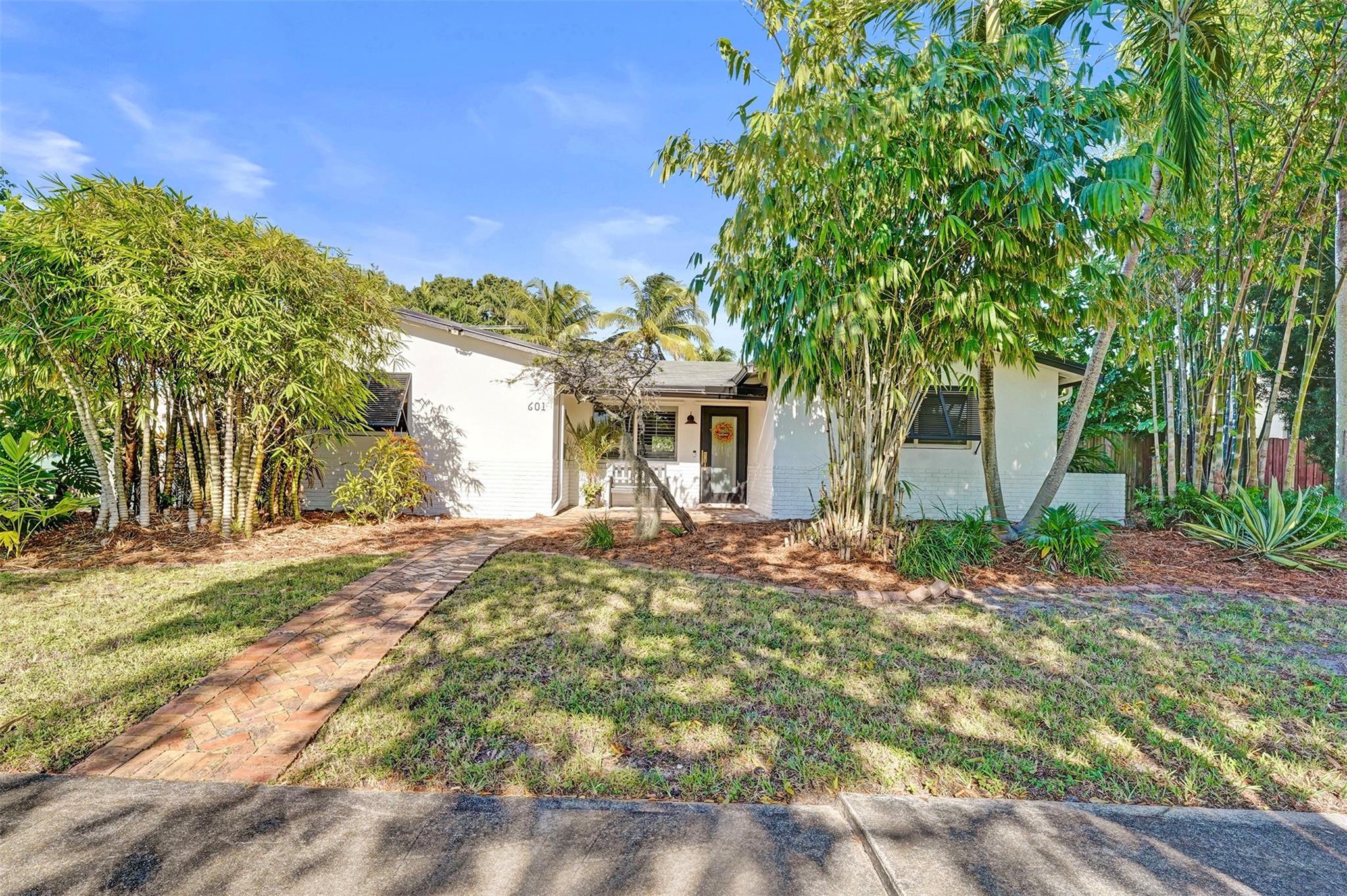 Hollywood Hills 6-22 B - Residential