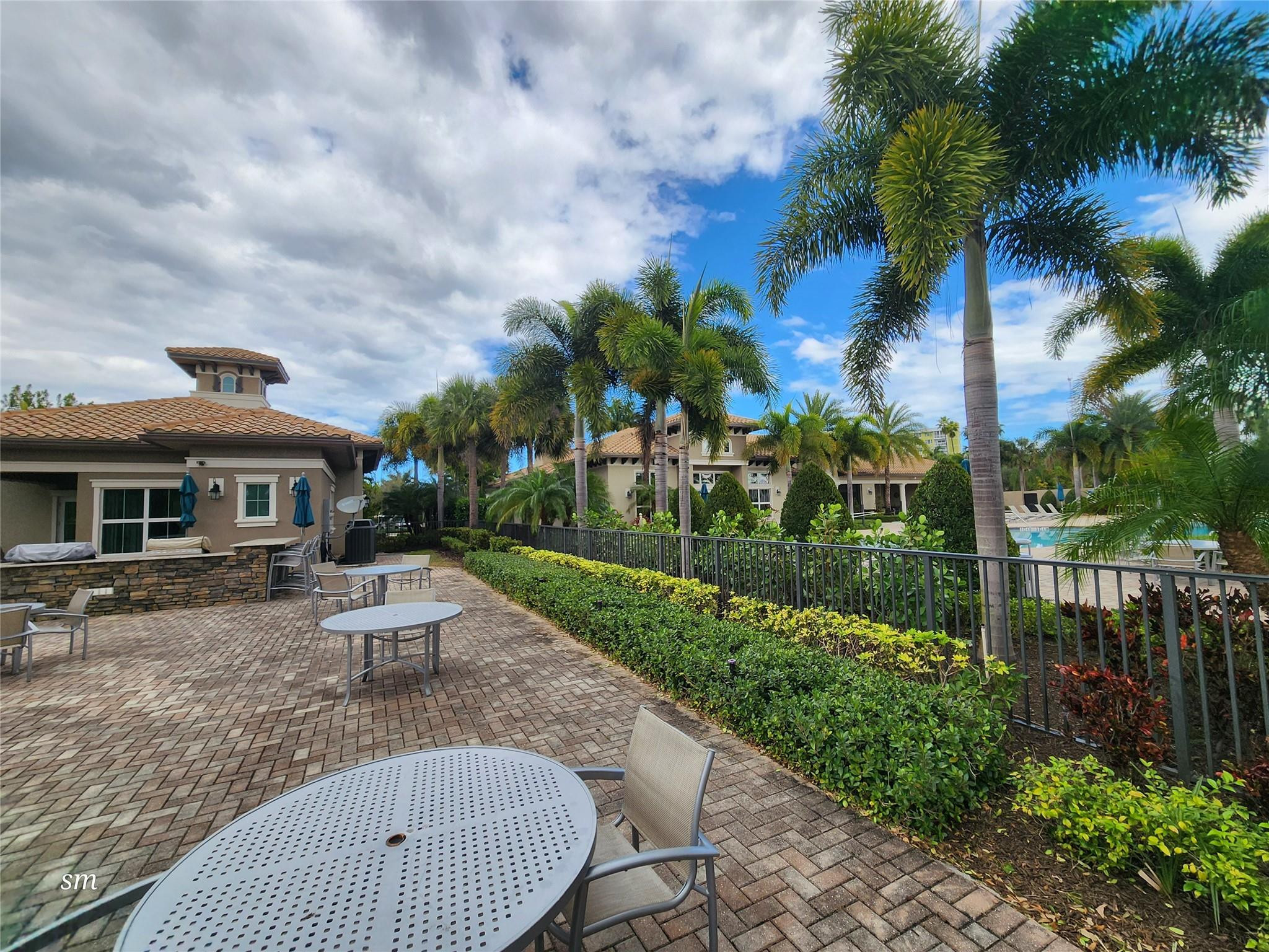 HILLCREST NO 21 - Residential