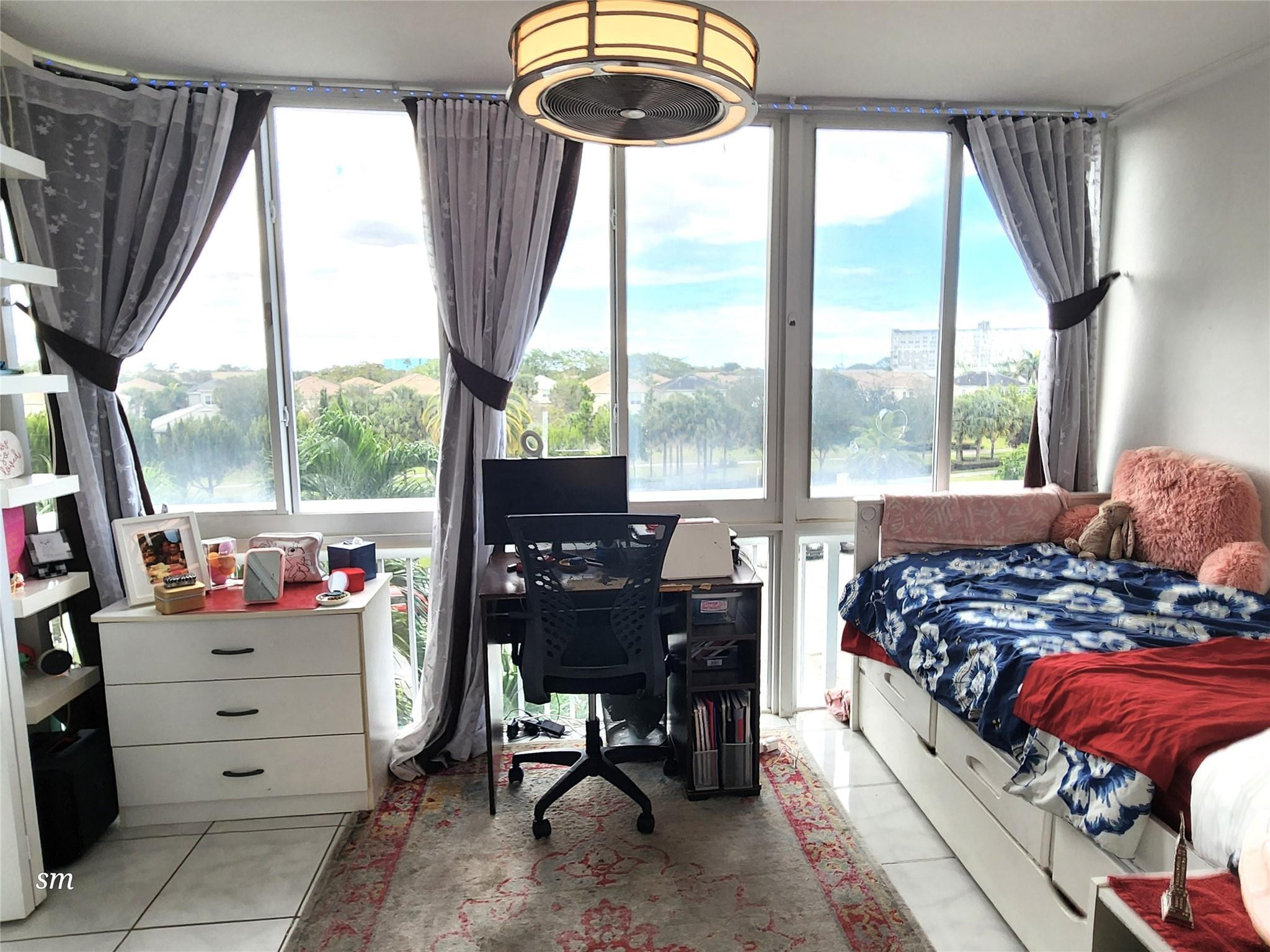 HILLCREST NO 21 - Residential