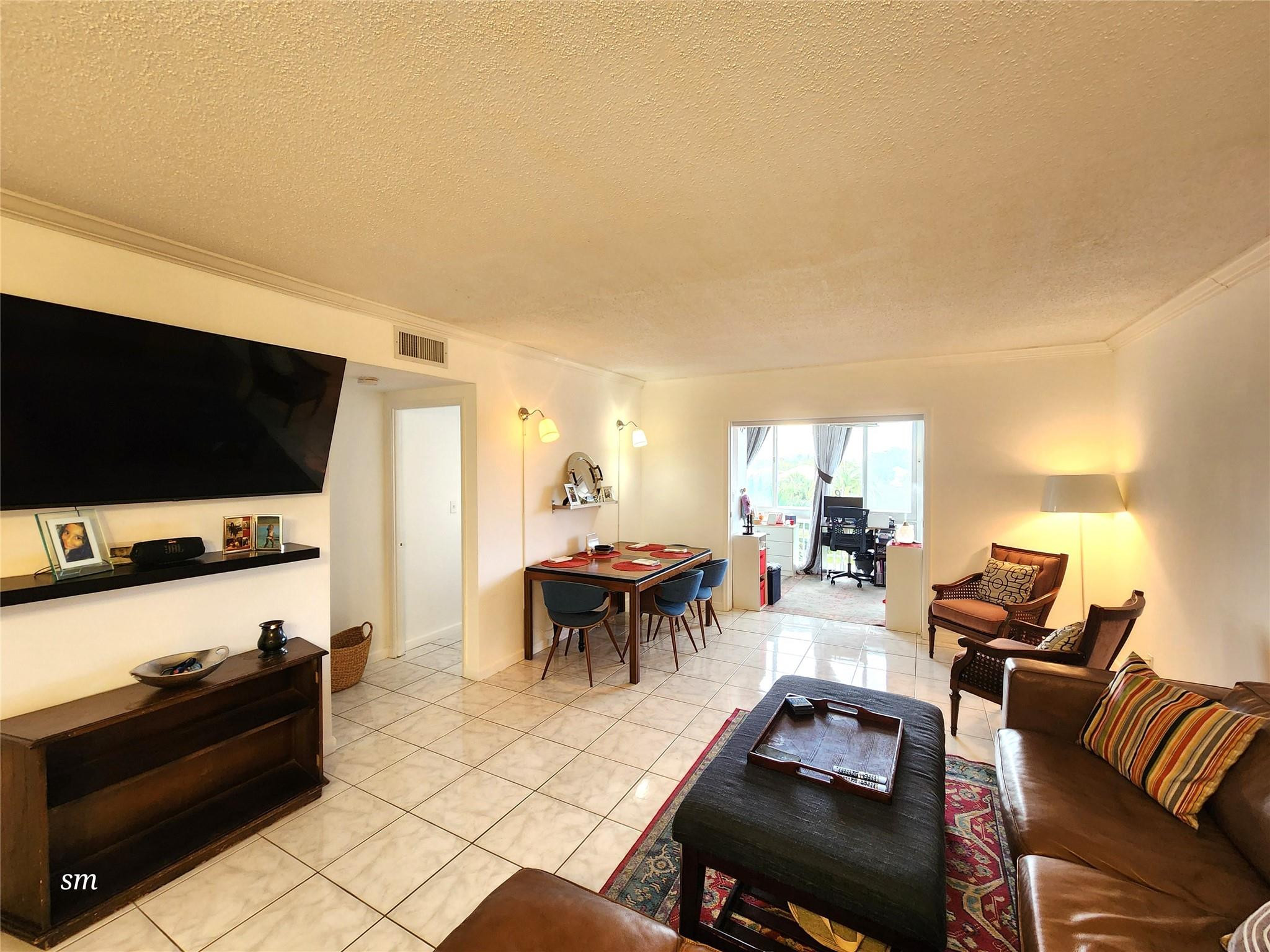 HILLCREST NO 21 - Residential