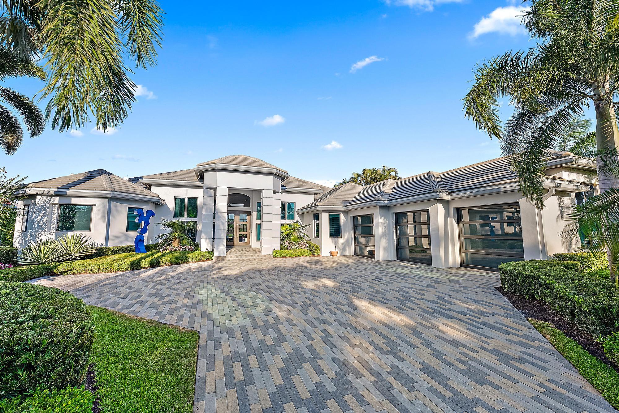 IBIS GOLF AND COUNTRY CLUB - Hawk's Landing - Residential