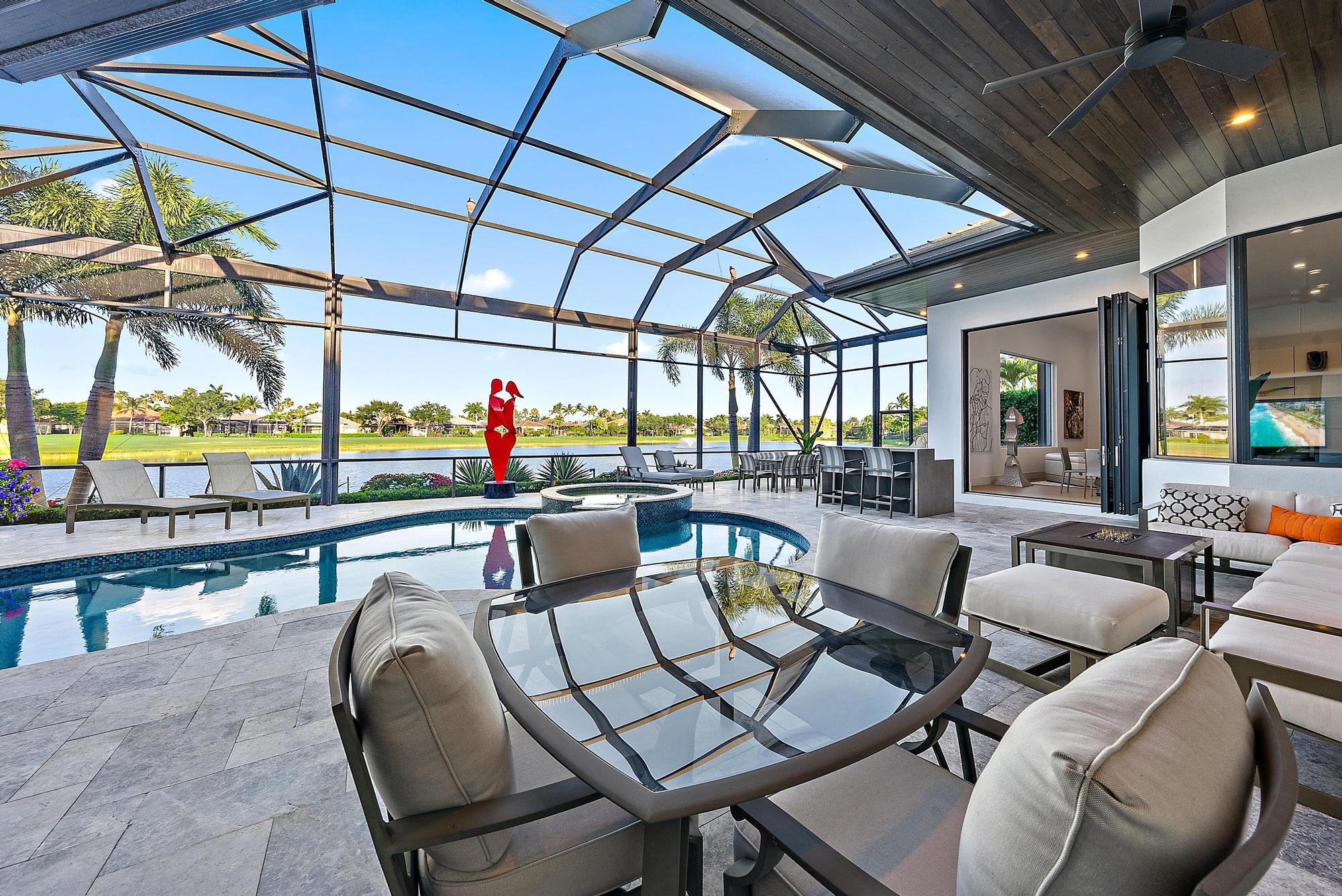 IBIS GOLF AND COUNTRY CLUB - Hawk's Landing - Residential