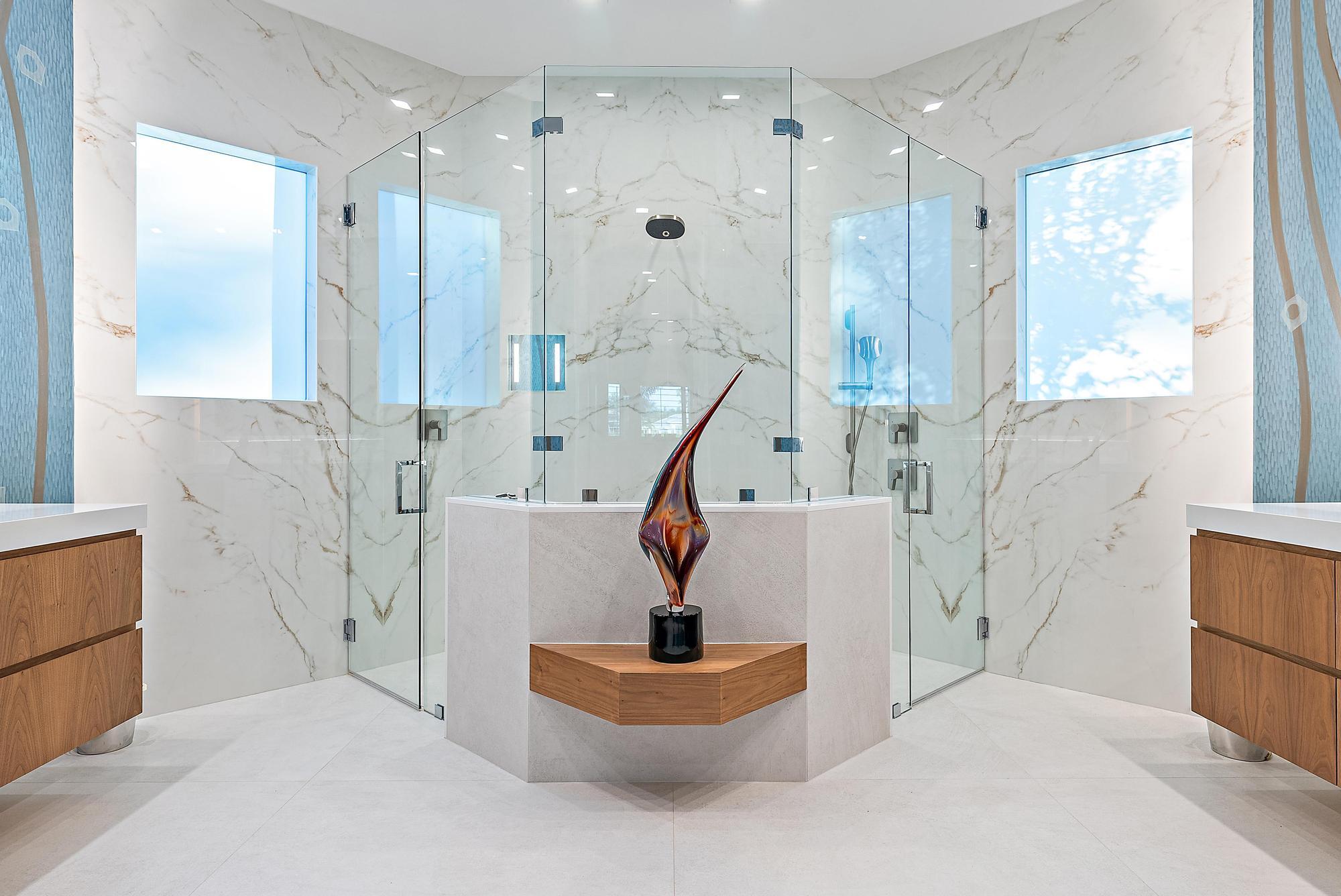 IBIS GOLF AND COUNTRY CLUB - Hawk's Landing - Residential