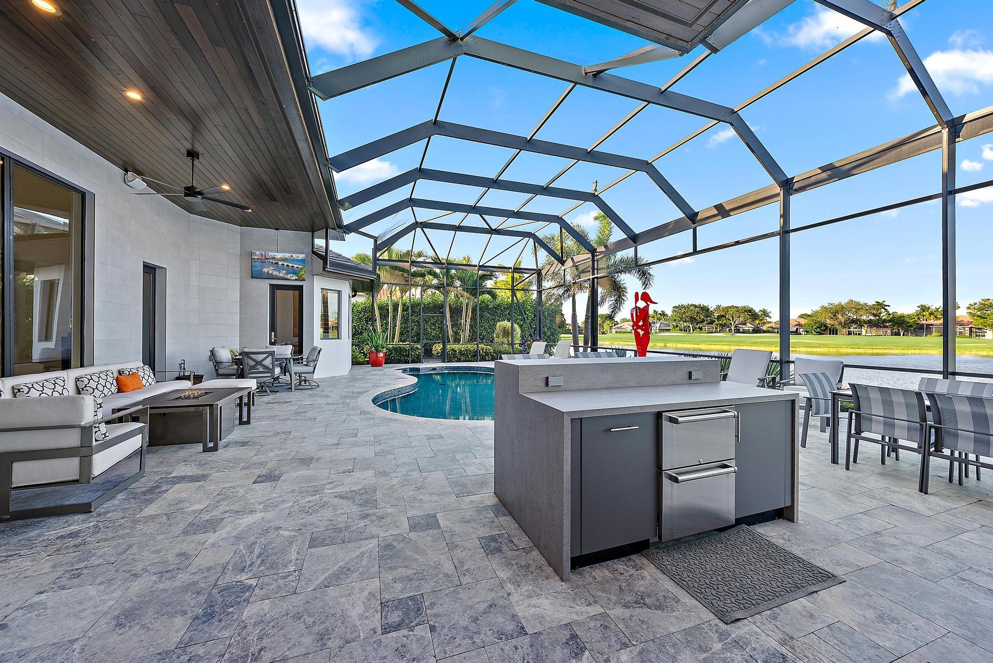 IBIS GOLF AND COUNTRY CLUB - Hawk's Landing - Residential