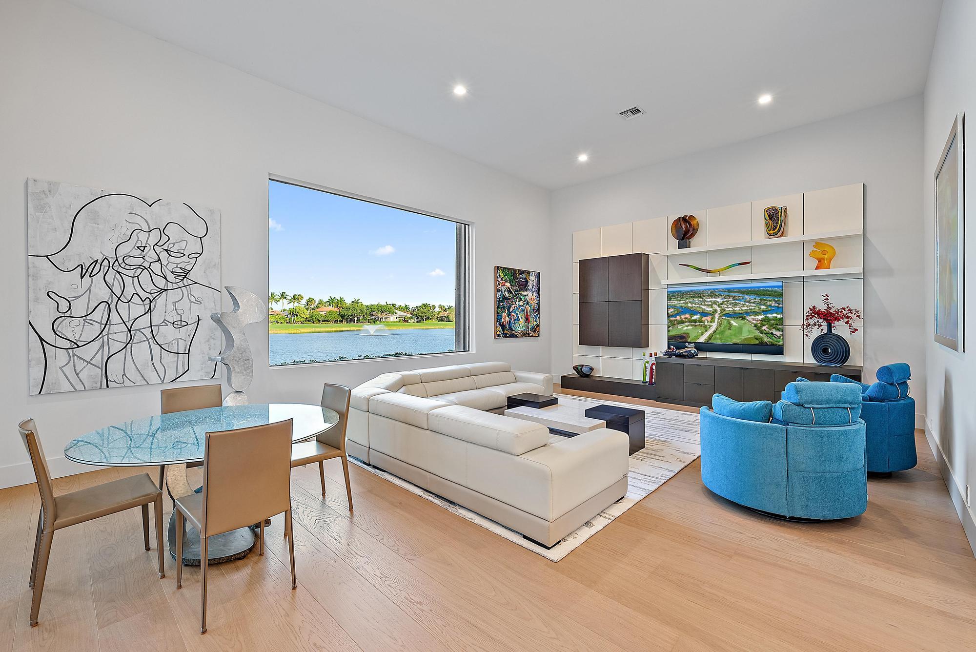 IBIS GOLF AND COUNTRY CLUB - Hawk's Landing - Residential