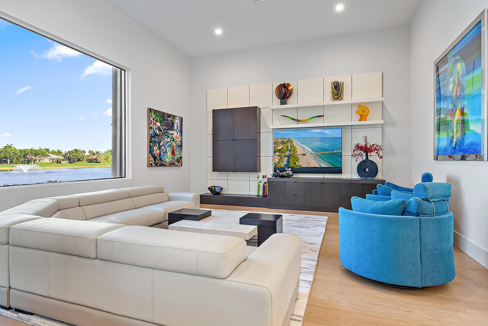 IBIS GOLF AND COUNTRY CLUB - Hawk's Landing - Residential